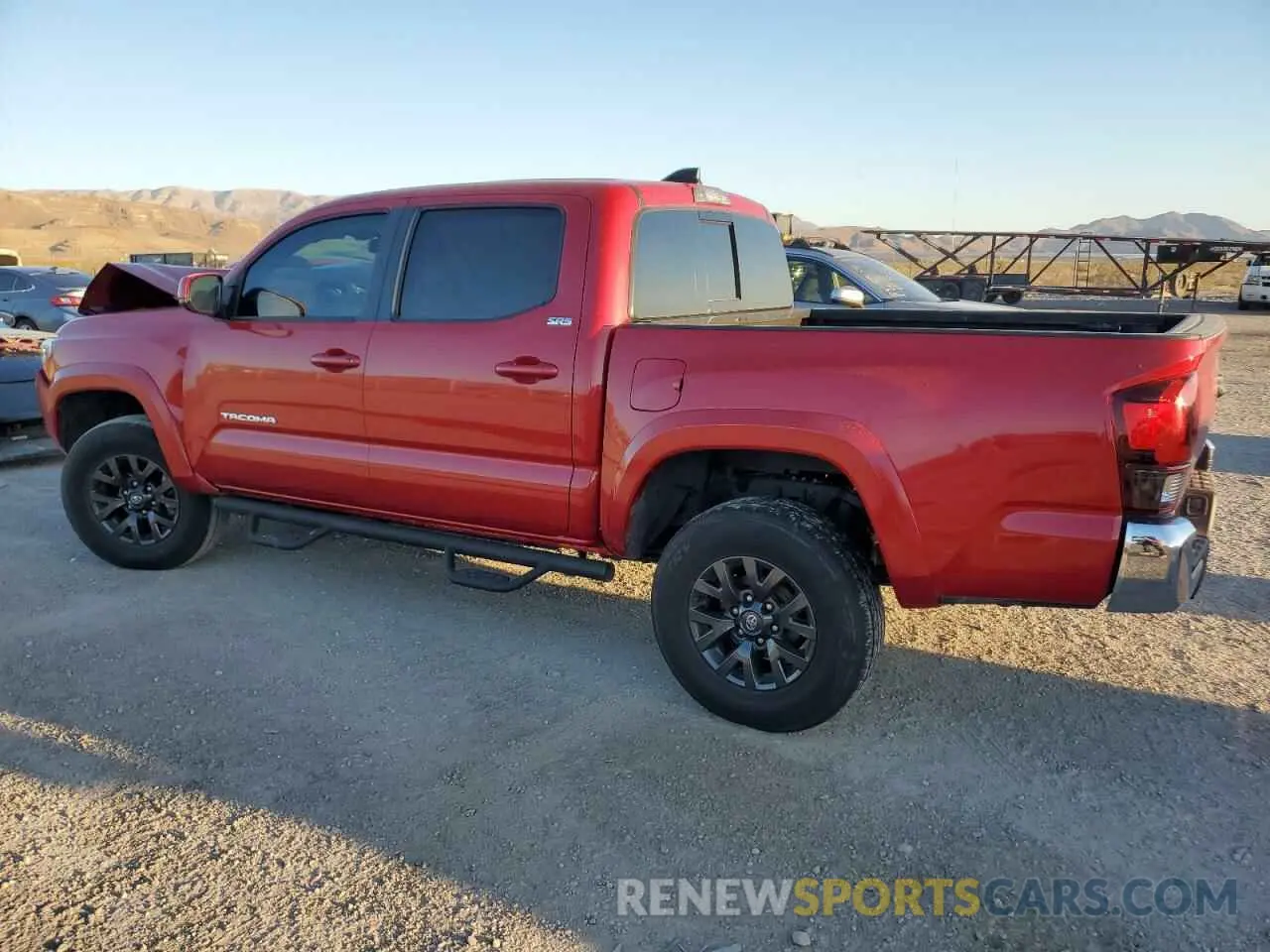 2 fotografías del automóvil dañado 3TMAZ5CN3PM209979 TOYOTA TACOMA 2023