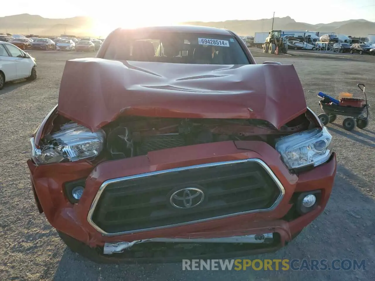 5 fotografías del automóvil dañado 3TMAZ5CN3PM209979 TOYOTA TACOMA 2023
