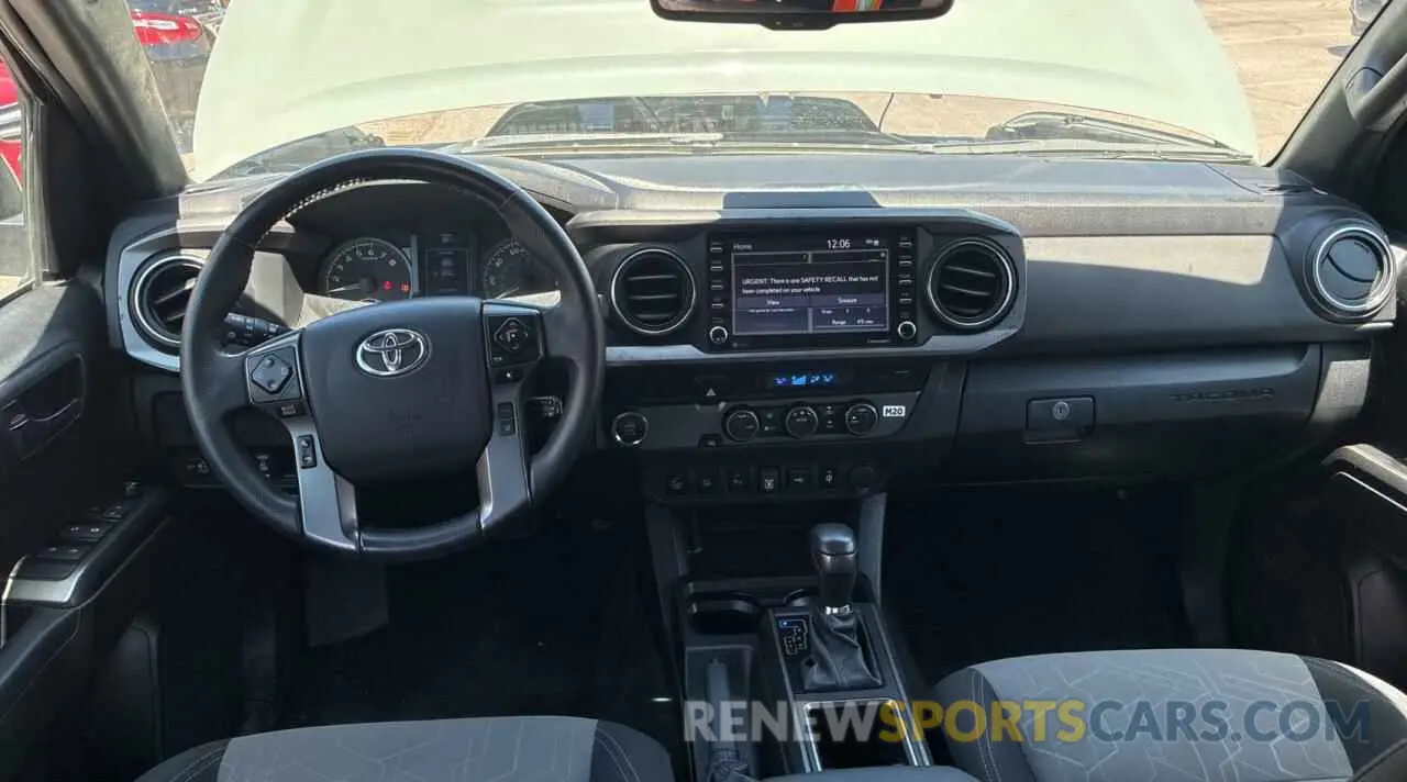 9 fotografías del automóvil dañado 3TMAZ5CN3PM210839 TOYOTA TACOMA 2023