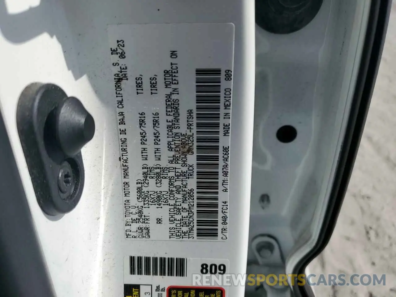 12 fotografías del automóvil dañado 3TMAZ5CN3PM212056 TOYOTA TACOMA 2023