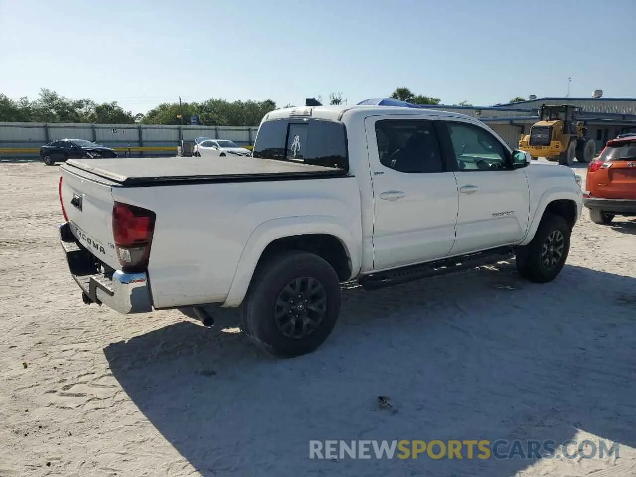 3 fotografías del automóvil dañado 3TMAZ5CN3PM212056 TOYOTA TACOMA 2023