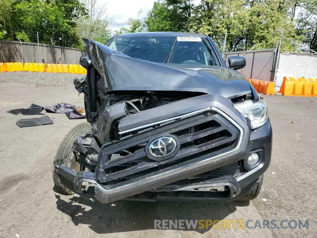 5 fotografías del automóvil dañado 3TMAZ5CN5PM196362 TOYOTA TACOMA 2023