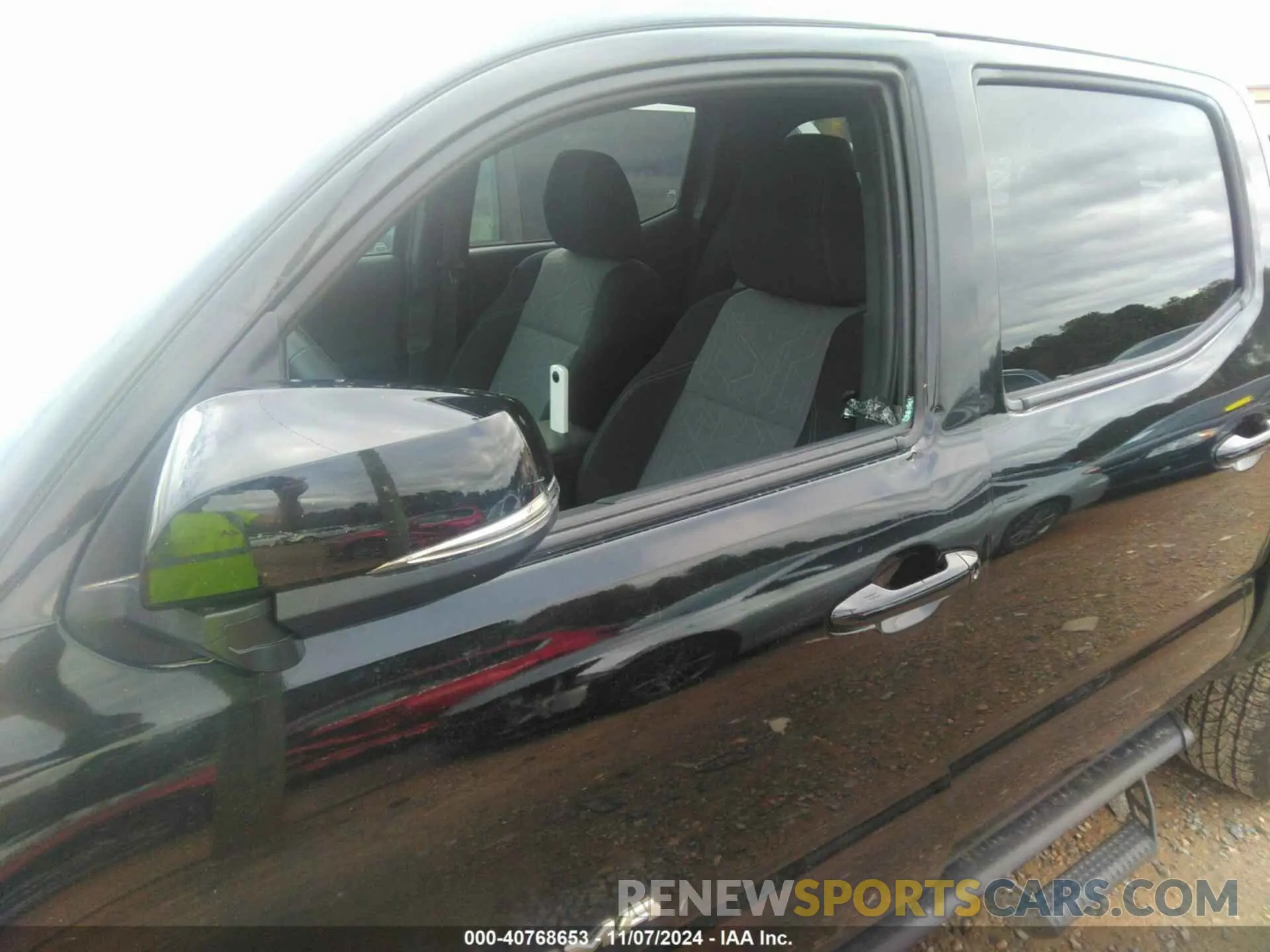 17 fotografías del automóvil dañado 3TMAZ5CN5PM215847 TOYOTA TACOMA 2023