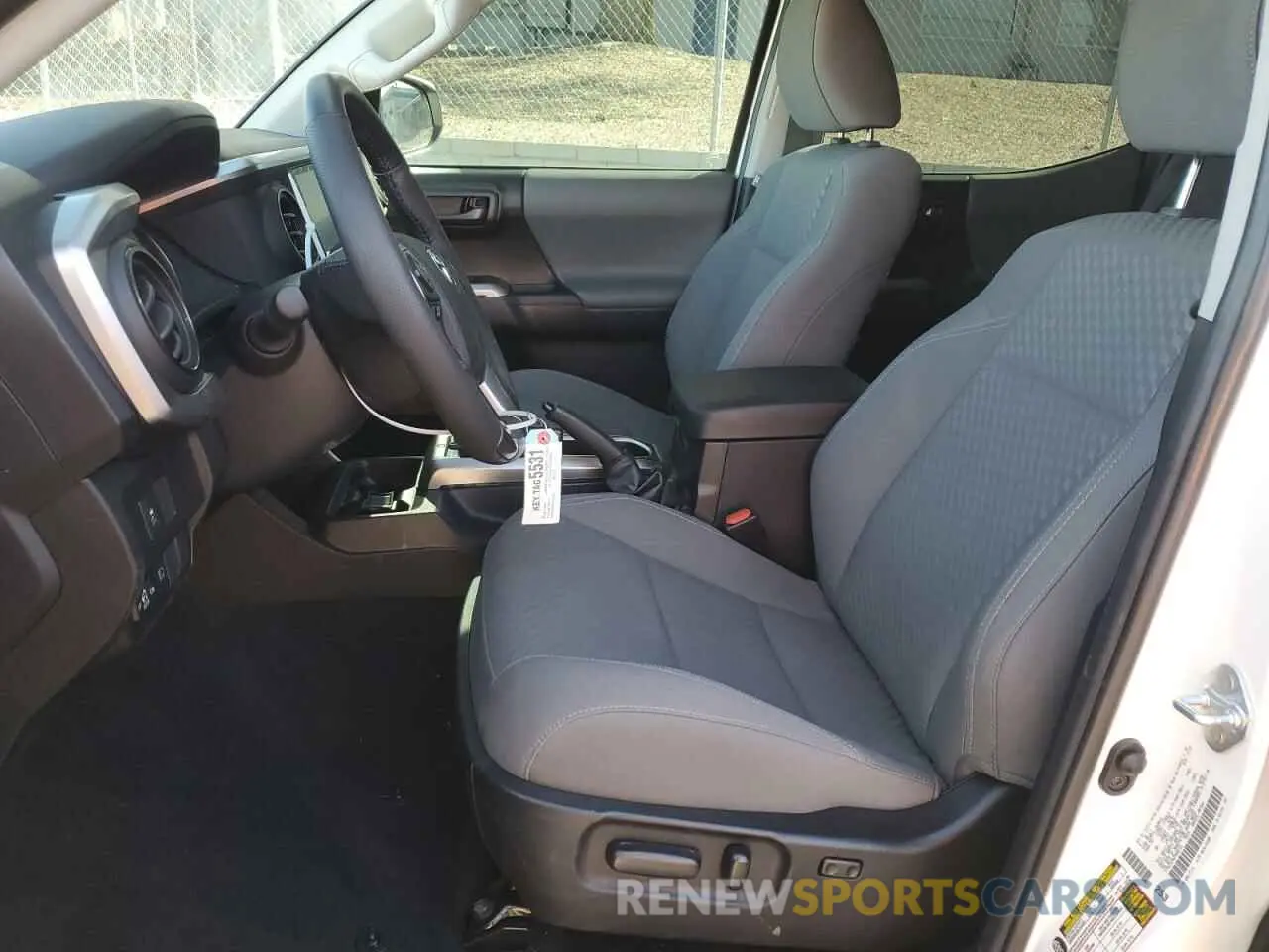 7 fotografías del automóvil dañado 3TMAZ5CN6PM202721 TOYOTA TACOMA 2023
