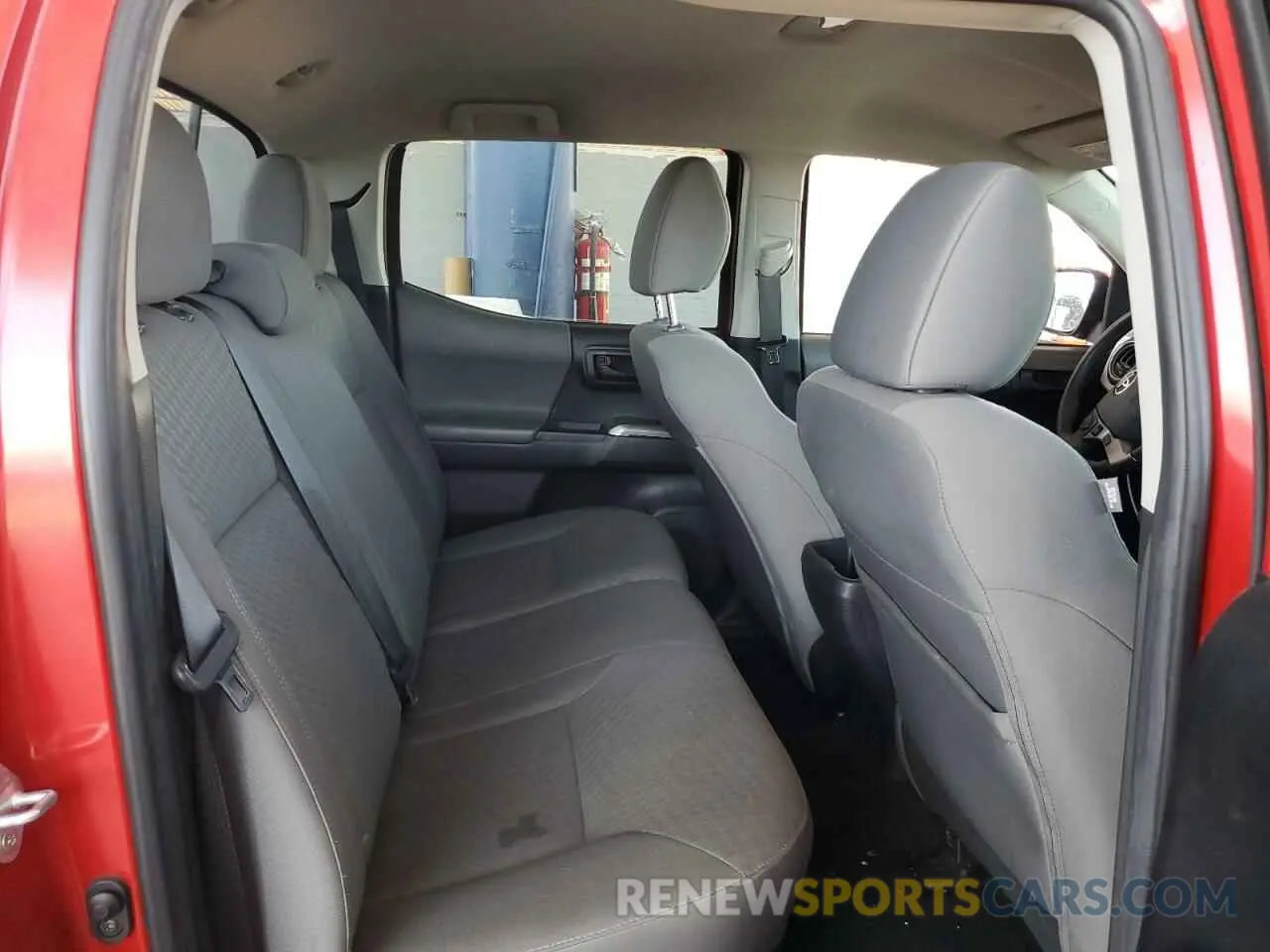 10 fotografías del automóvil dañado 3TMAZ5CN6PM203495 TOYOTA TACOMA 2023
