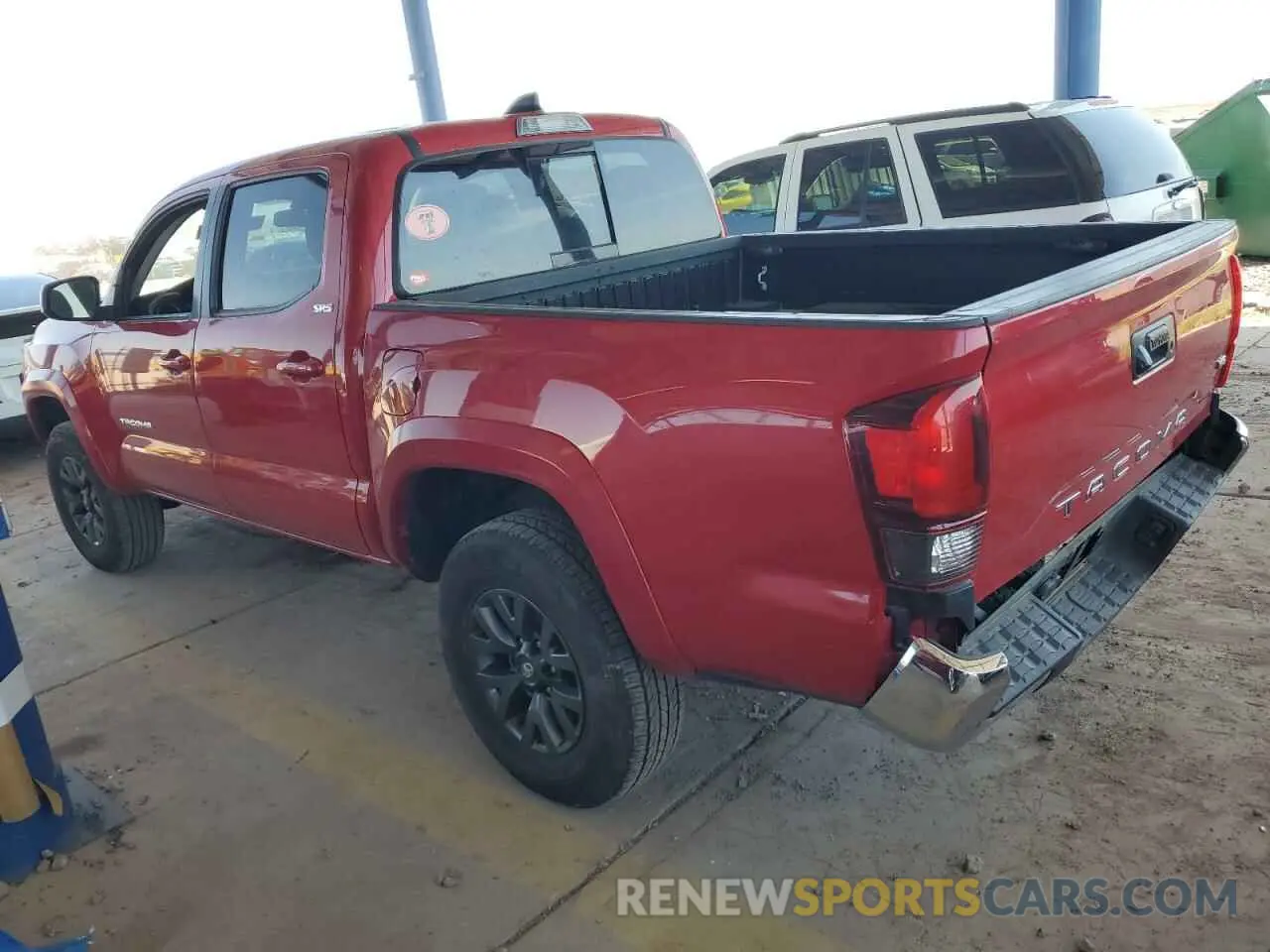 2 fotografías del automóvil dañado 3TMAZ5CN6PM203495 TOYOTA TACOMA 2023