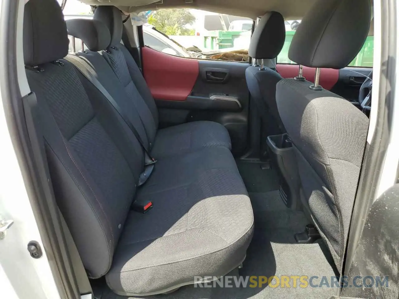 10 fotografías del automóvil dañado 3TMAZ5CN6PM215064 TOYOTA TACOMA 2023
