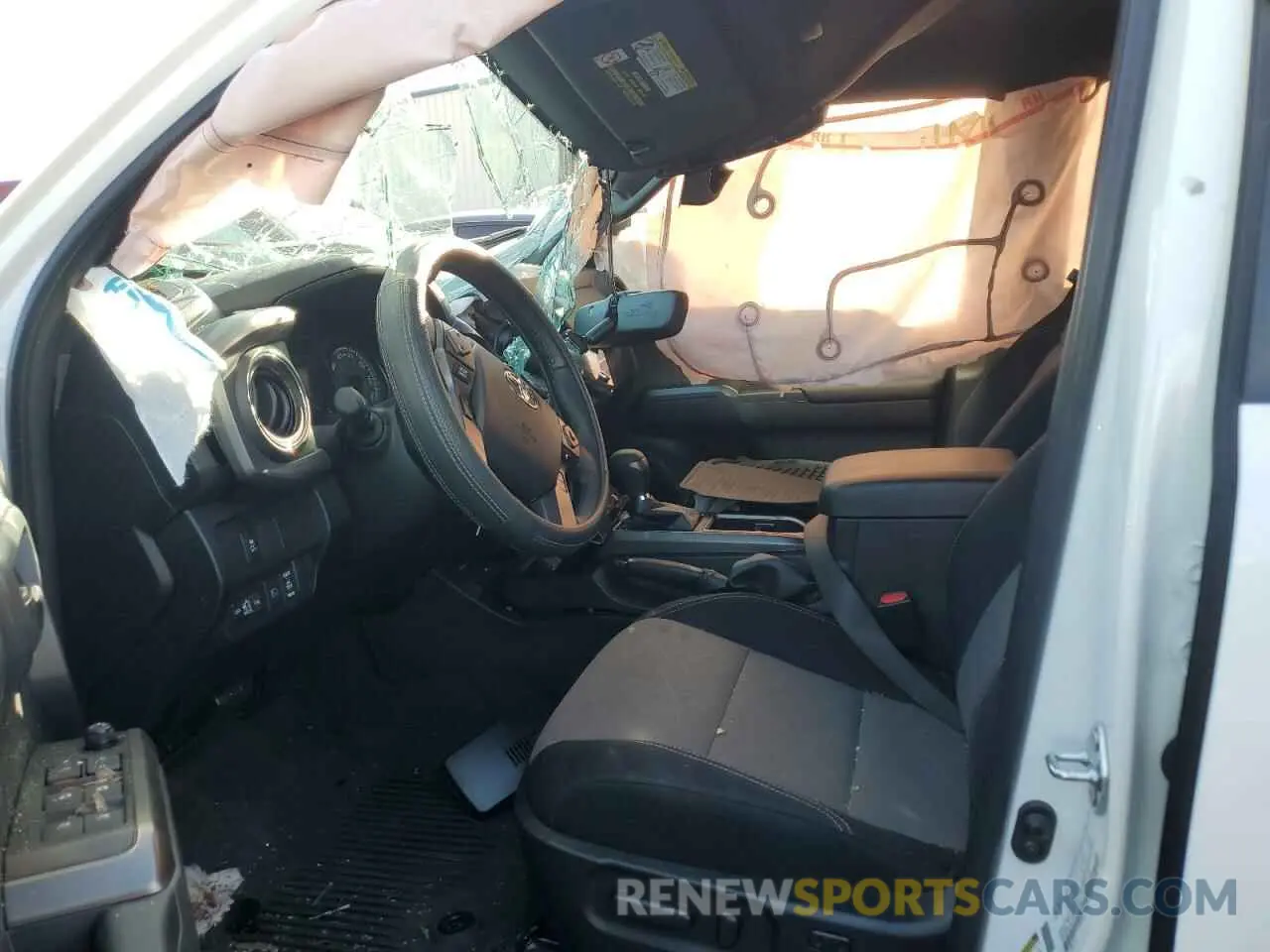 7 fotografías del automóvil dañado 3TMAZ5CN6PM216781 TOYOTA TACOMA 2023