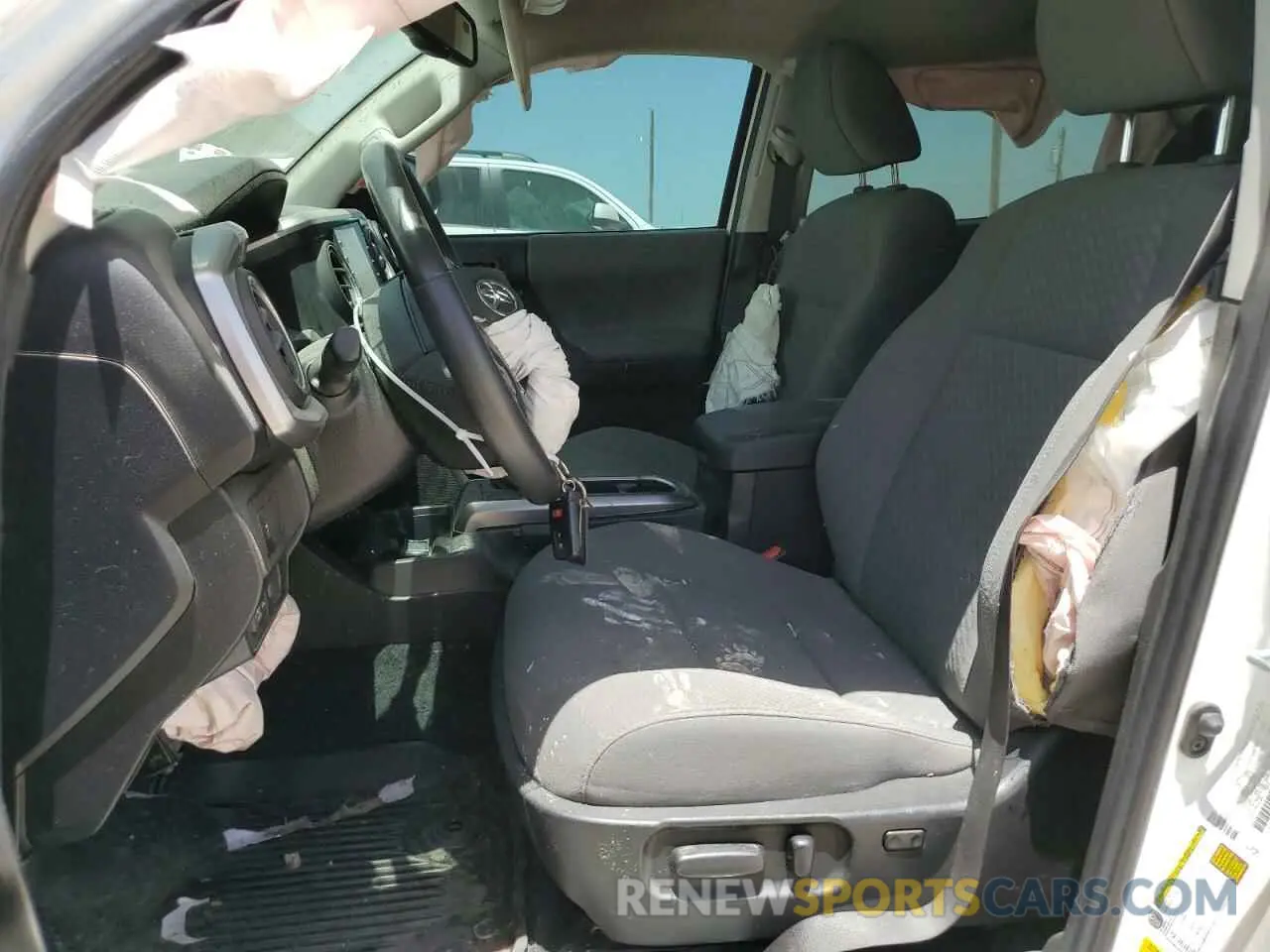 7 fotografías del automóvil dañado 3TMAZ5CN7PM201884 TOYOTA TACOMA 2023