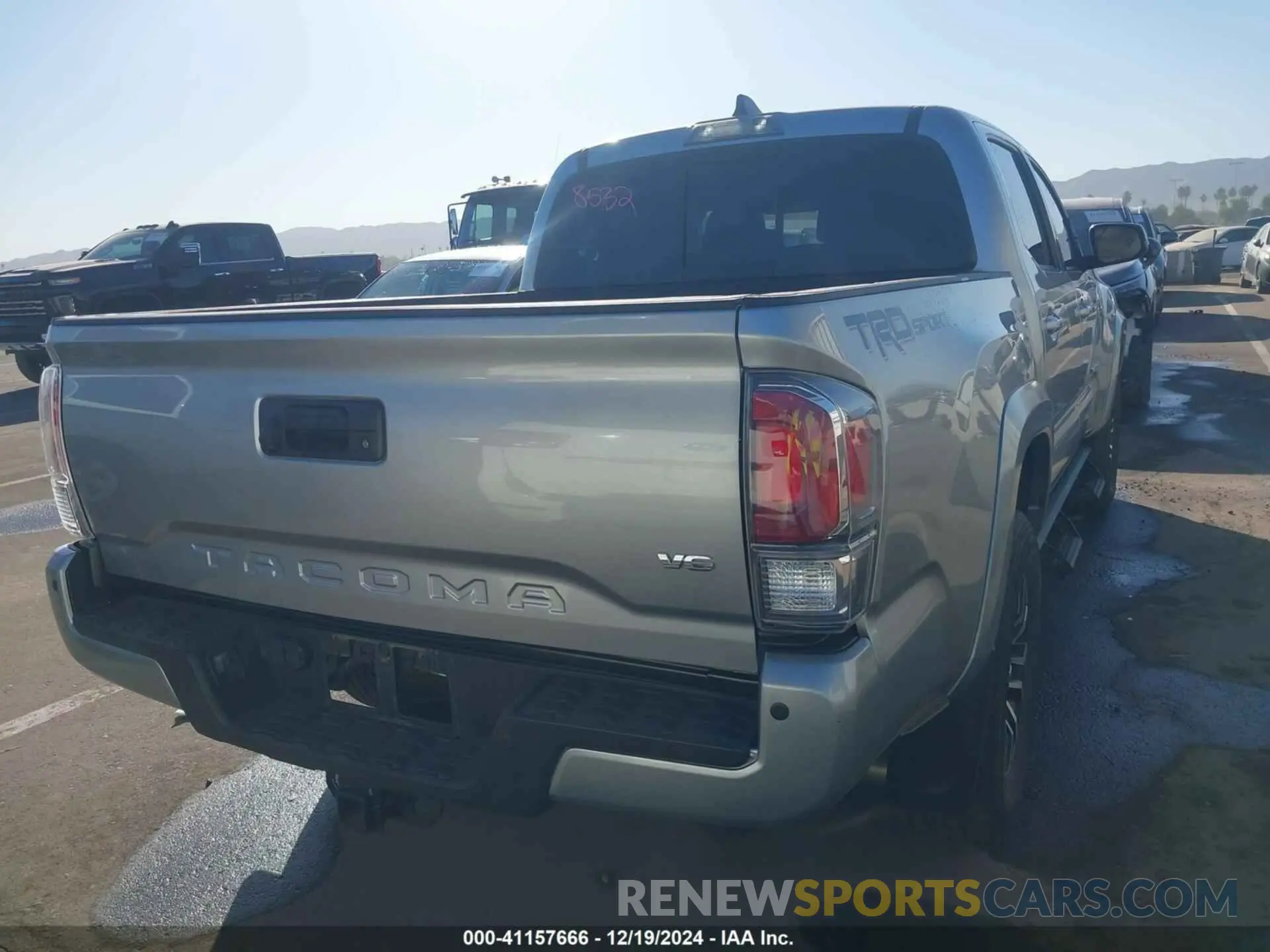 16 fotografías del automóvil dañado 3TMAZ5CN8PM205412 TOYOTA TACOMA 2023