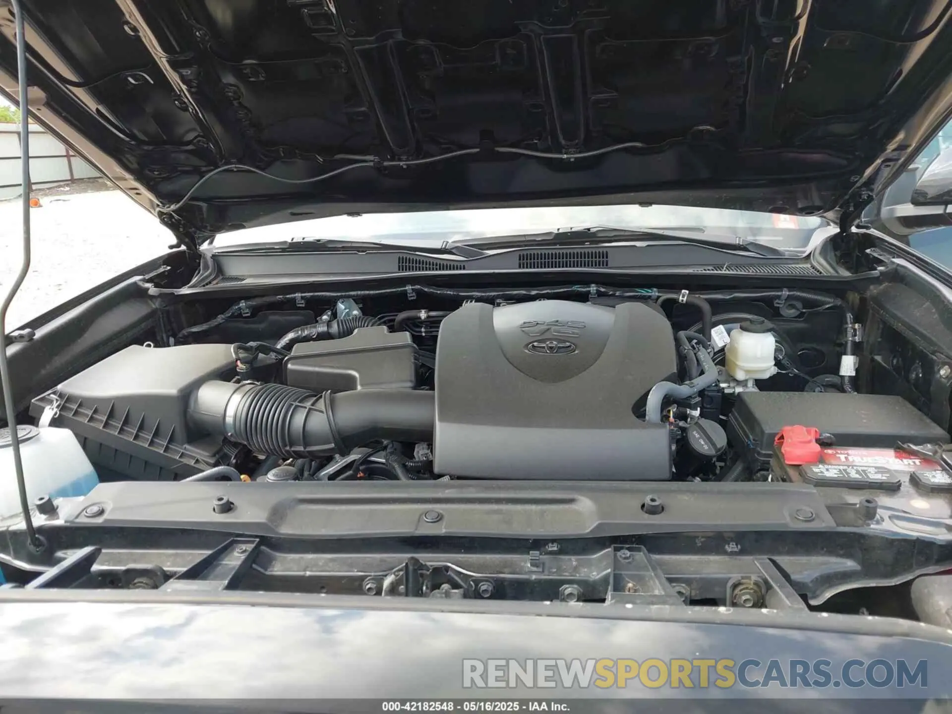 10 fotografías del automóvil dañado 3TMAZ5CN8PM214756 TOYOTA TACOMA 2023