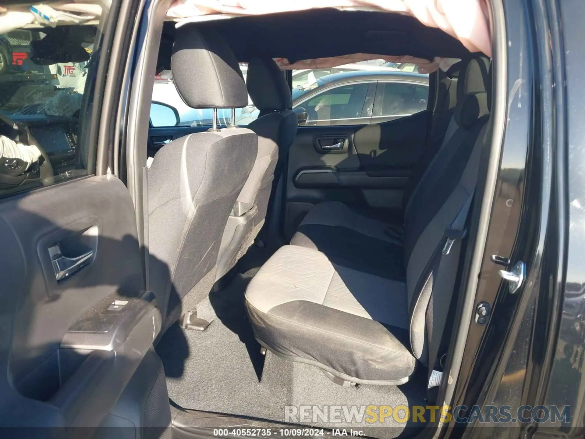 8 fotografías del automóvil dañado 3TMBZ5DN2PM040802 TOYOTA TACOMA 2023
