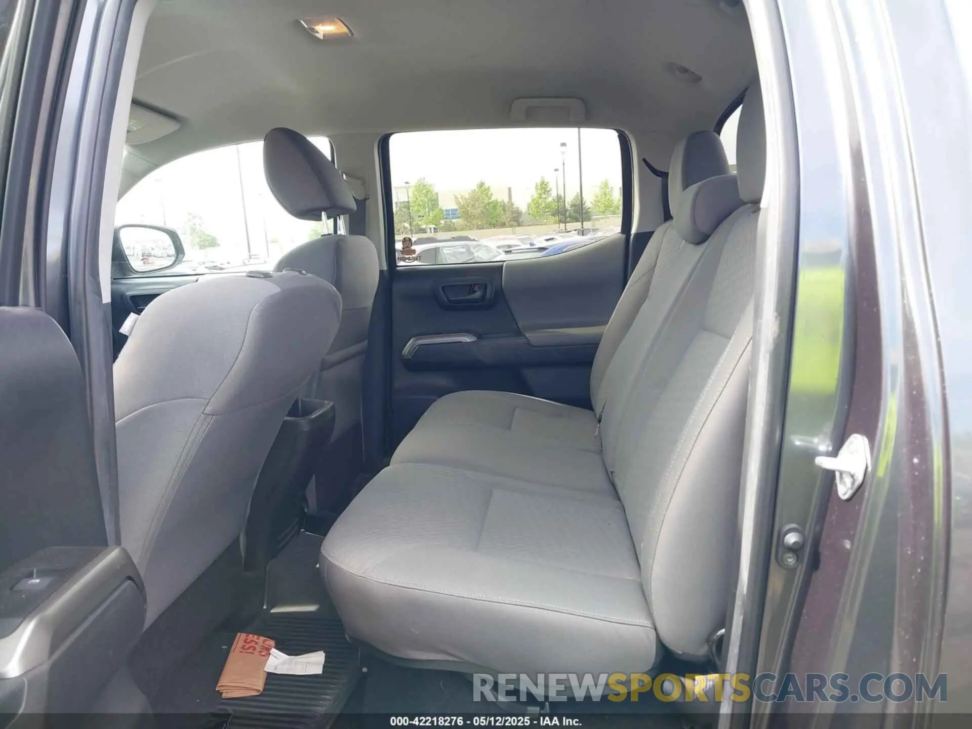 8 fotografías del automóvil dañado 3TMBZ5DN3PM038637 TOYOTA TACOMA 2023