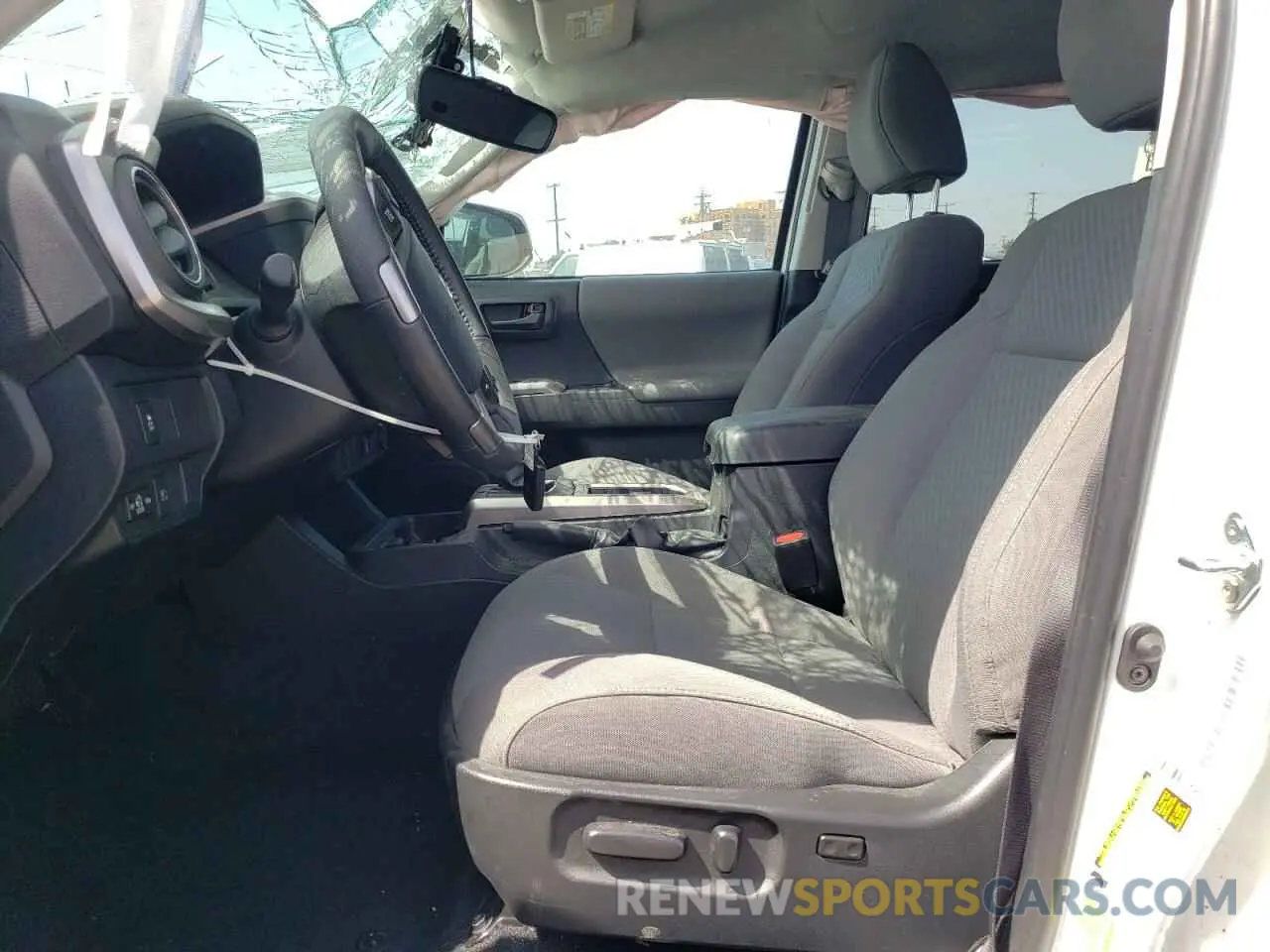 7 fotografías del automóvil dañado 3TMBZ5DN6PM039877 TOYOTA TACOMA 2023