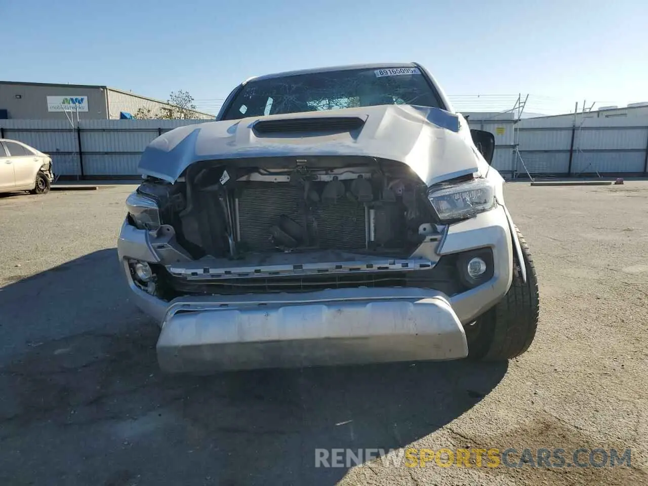 5 fotografías del automóvil dañado 3TMCZ5AN0PM538974 TOYOTA TACOMA 2023
