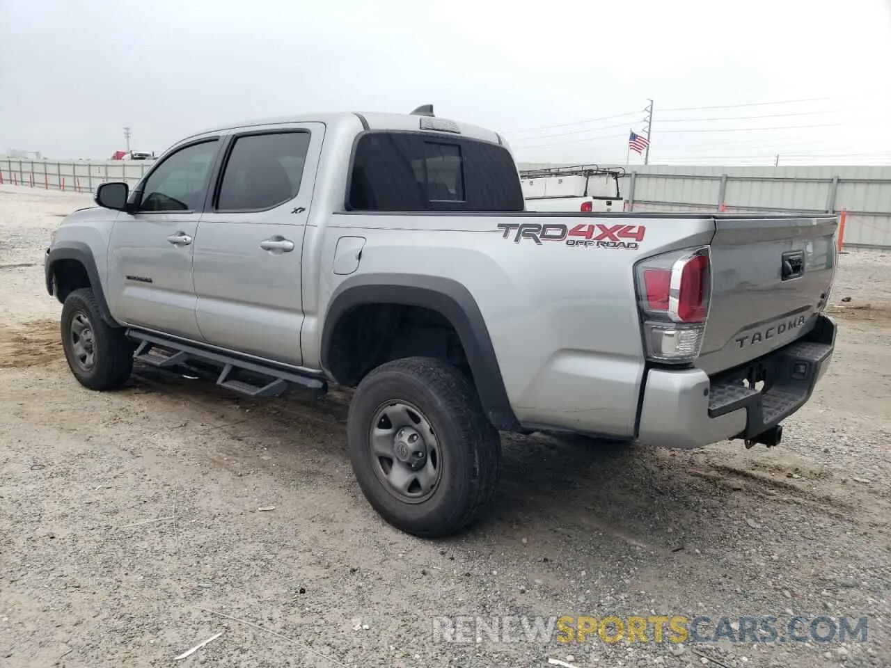 2 fotografías del automóvil dañado 3TMCZ5AN0PM552115 TOYOTA TACOMA 2023