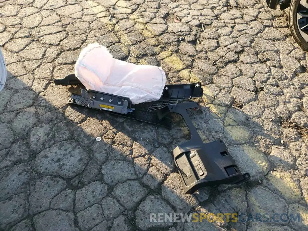 12 fotografías del automóvil dañado 3TMCZ5AN0PM580125 TOYOTA TACOMA 2023