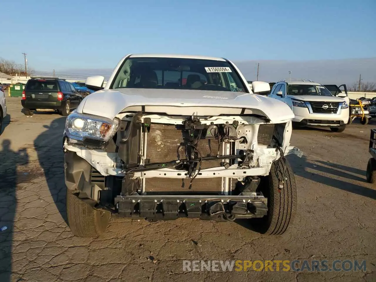 5 fotografías del automóvil dañado 3TMCZ5AN0PM580125 TOYOTA TACOMA 2023