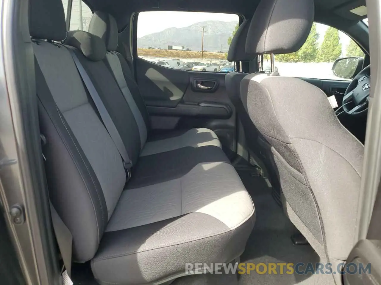 10 fotografías del automóvil dañado 3TMCZ5AN0PM594333 TOYOTA TACOMA 2023