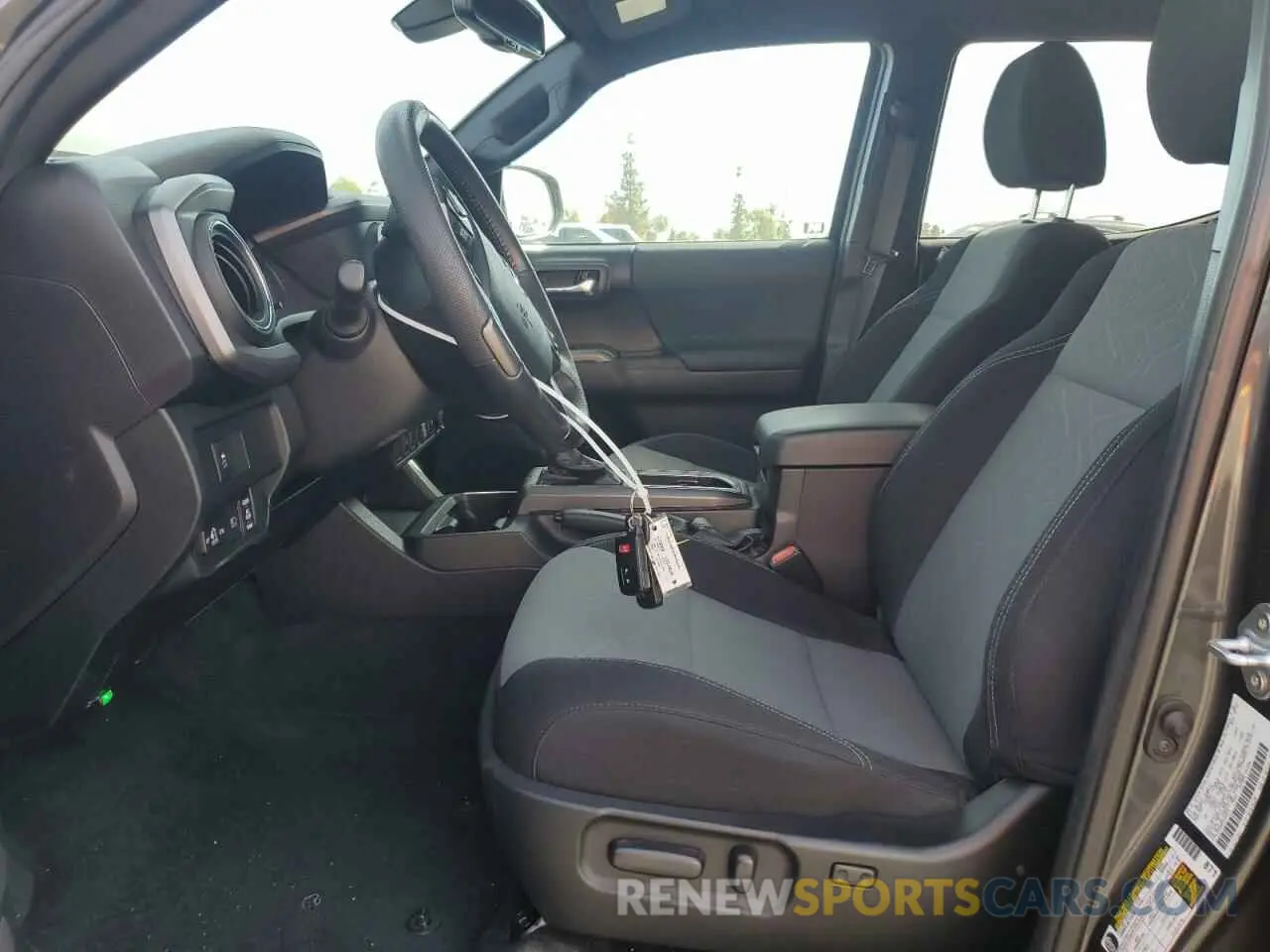7 fotografías del automóvil dañado 3TMCZ5AN0PM594333 TOYOTA TACOMA 2023