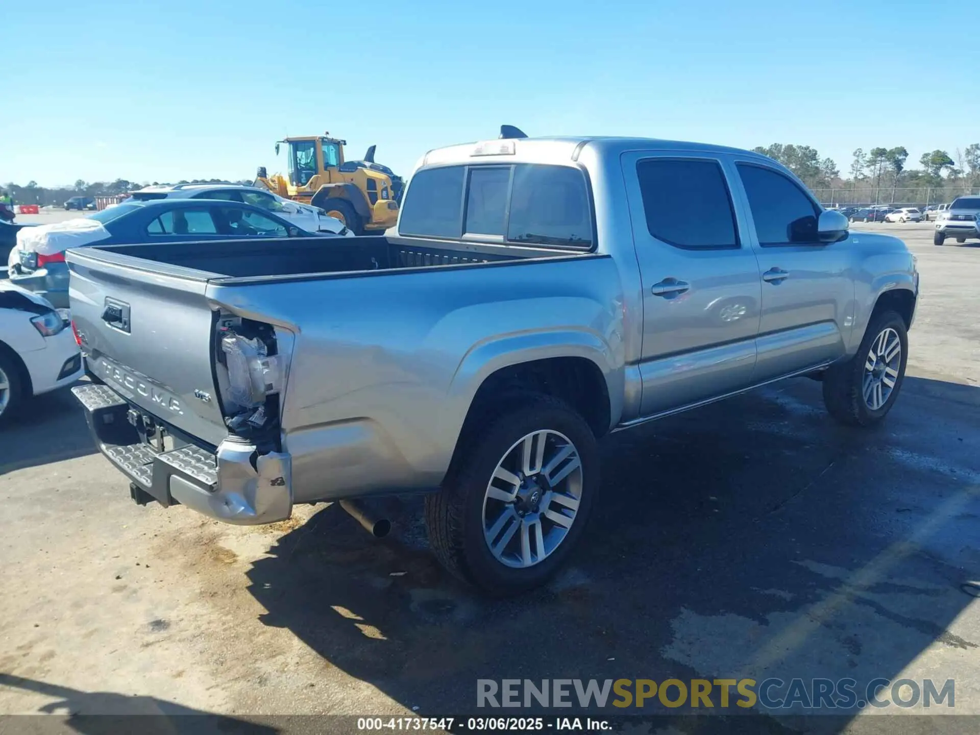 4 fotografías del automóvil dañado 3TMCZ5AN0PM633759 TOYOTA TACOMA 2023