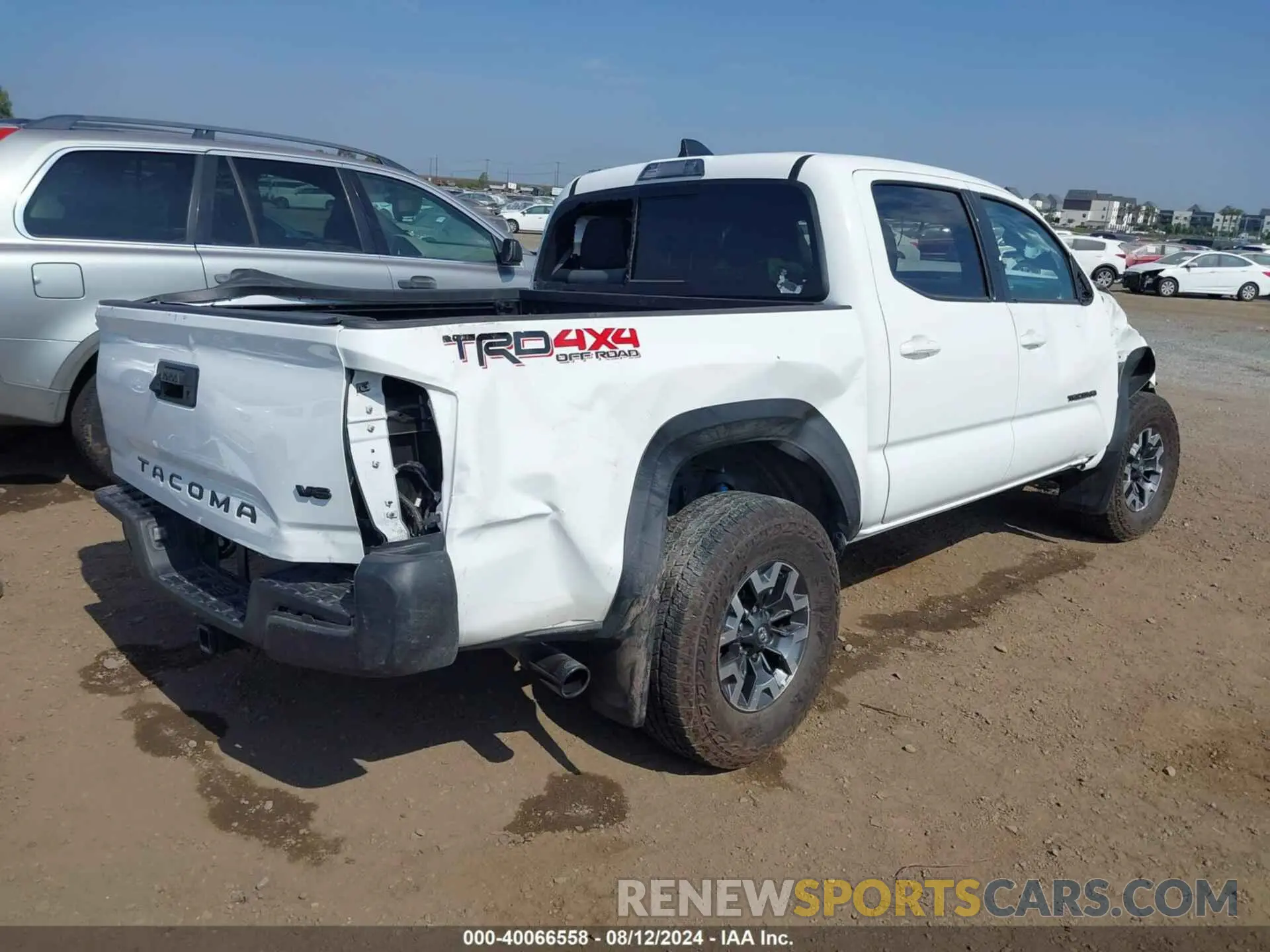 4 fotografías del automóvil dañado 3TMCZ5AN0PM638394 TOYOTA TACOMA 2023