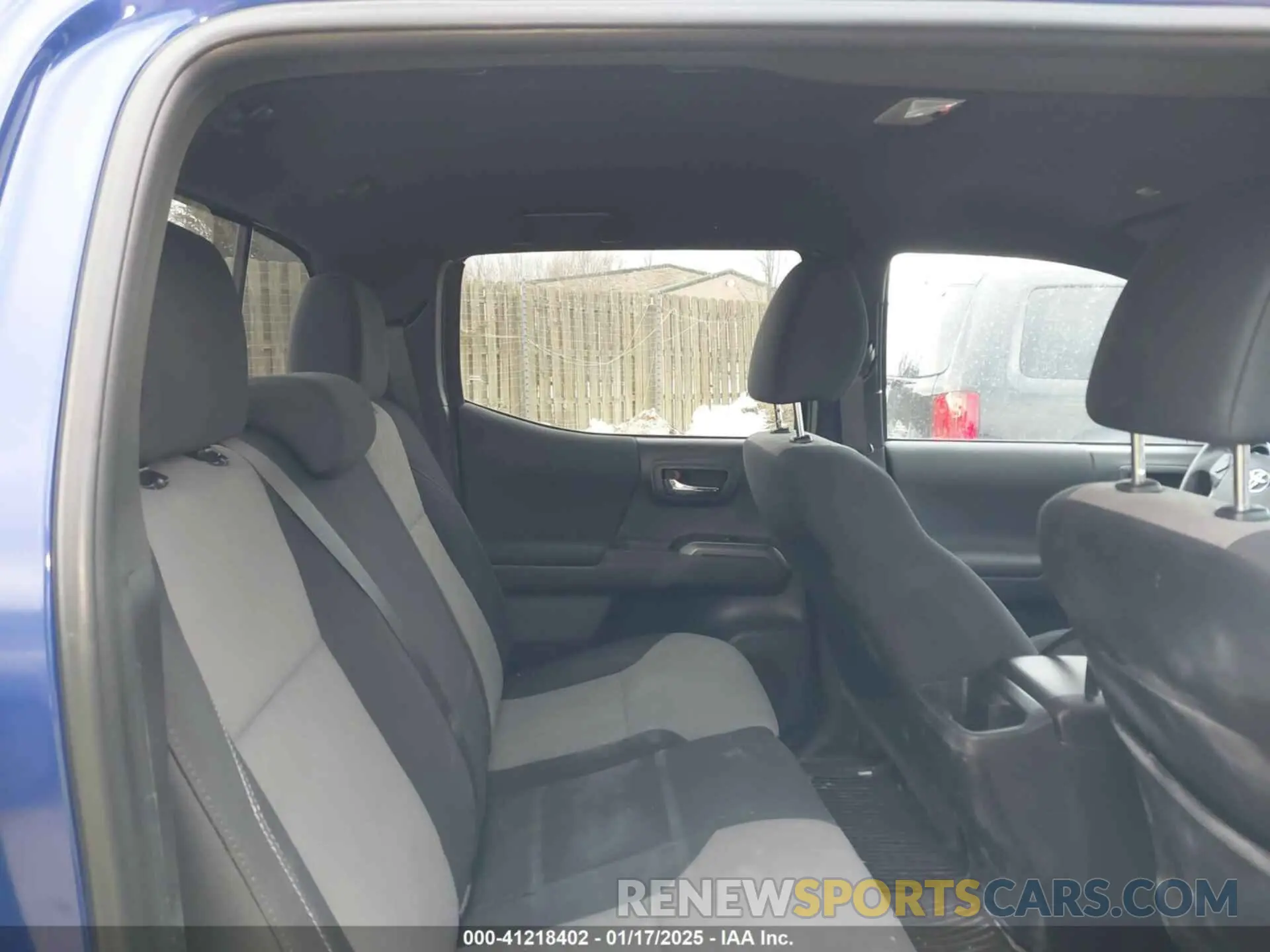 8 fotografías del automóvil dañado 3TMCZ5AN0PM640288 TOYOTA TACOMA 2023