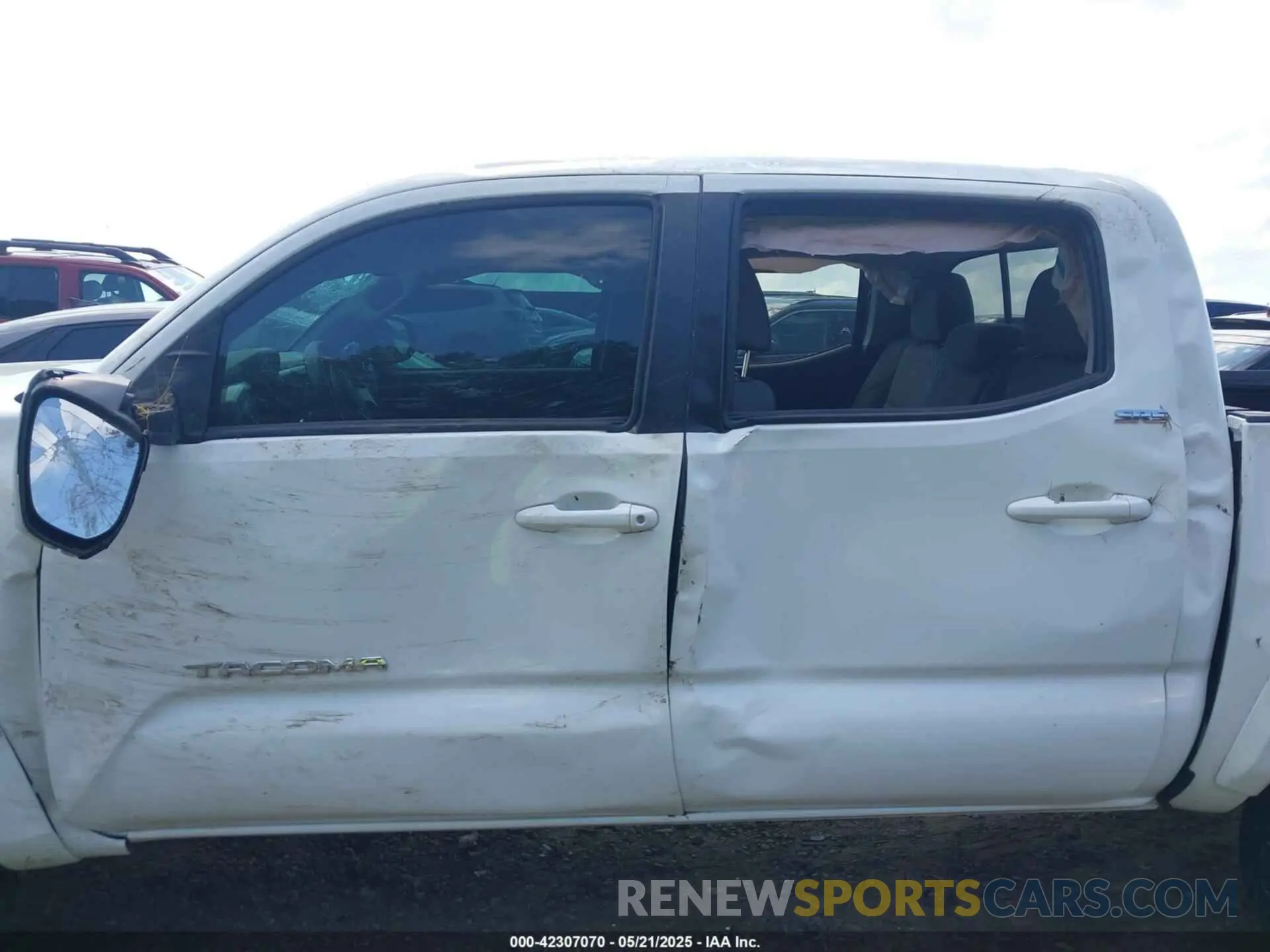 14 fotografías del automóvil dañado 3TMCZ5AN1PM580022 TOYOTA TACOMA 2023