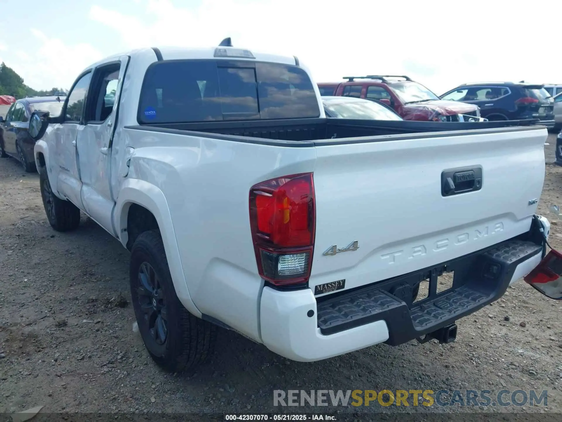 3 fotografías del automóvil dañado 3TMCZ5AN1PM580022 TOYOTA TACOMA 2023