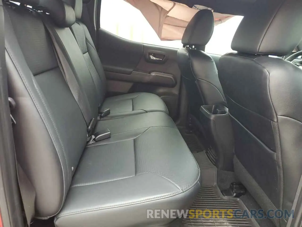 11 fotografías del automóvil dañado 3TMCZ5AN1PM614833 TOYOTA TACOMA 2023