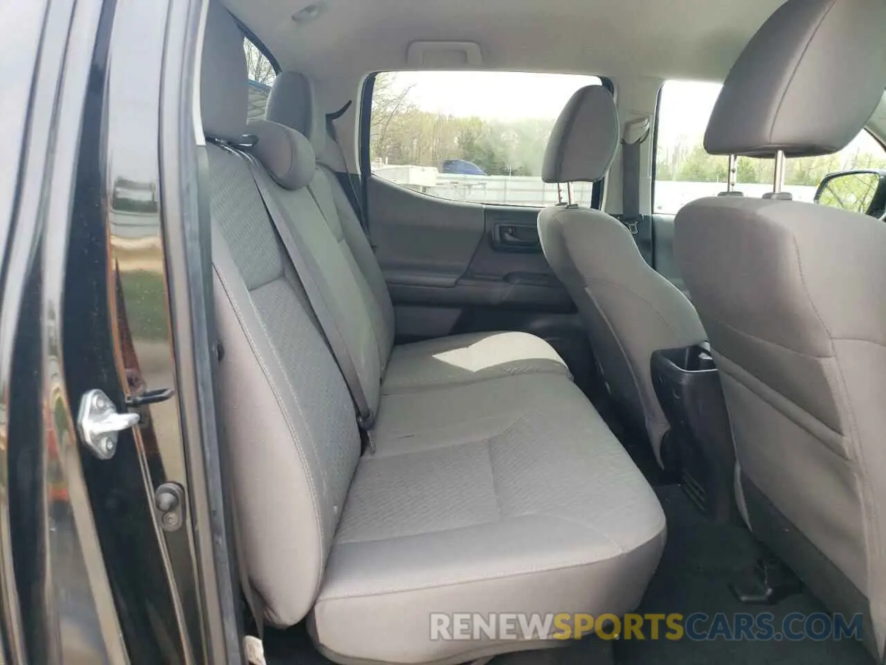 10 fotografías del automóvil dañado 3TMCZ5AN2PM536952 TOYOTA TACOMA 2023