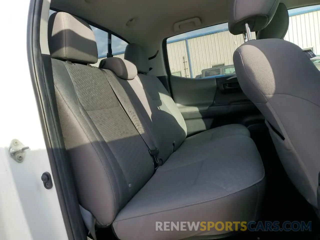 10 fotografías del automóvil dañado 3TMCZ5AN2PM546204 TOYOTA TACOMA 2023