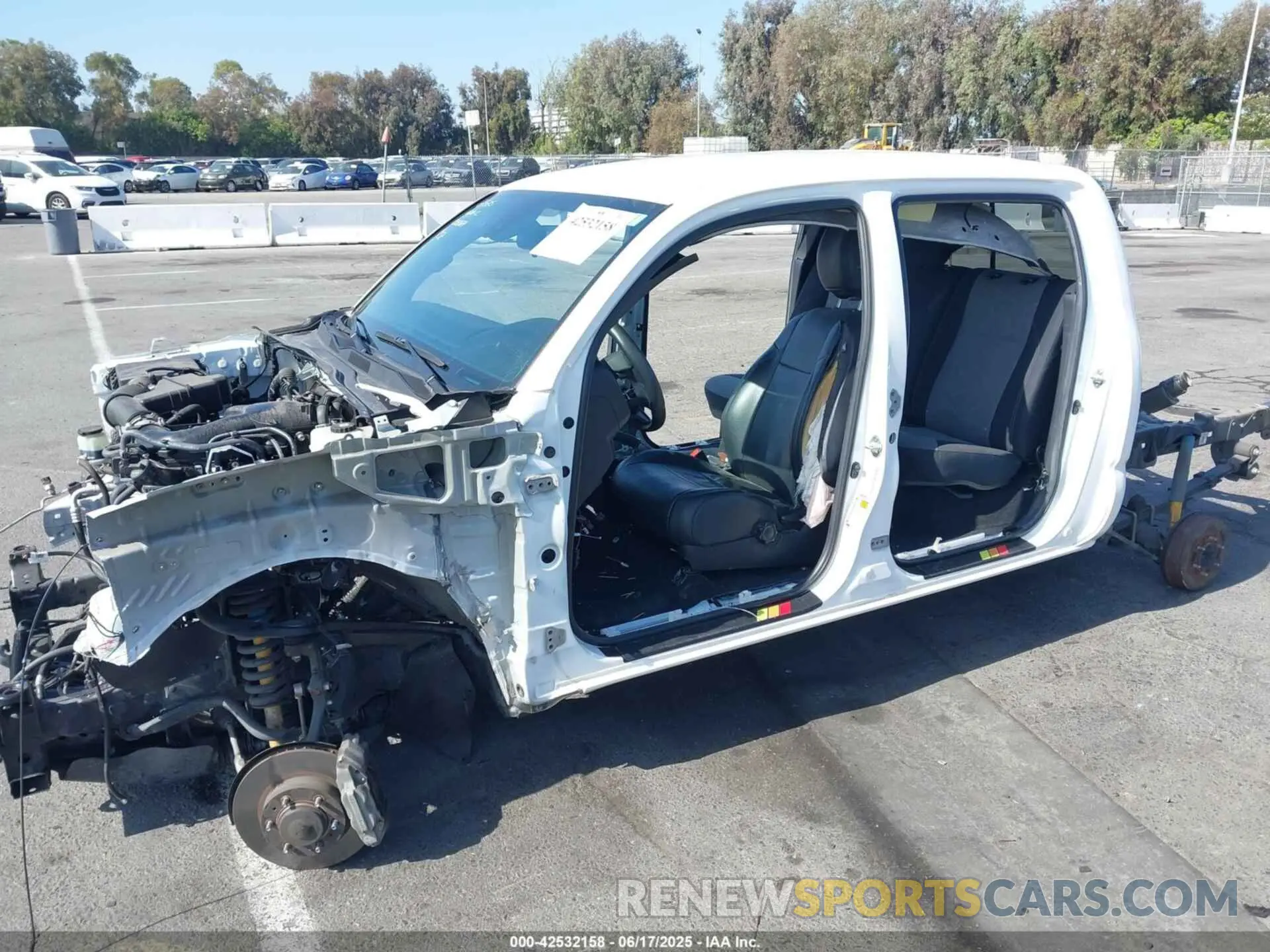 6 fotografías del automóvil dañado 3TMCZ5AN2PM546803 TOYOTA TACOMA 2023