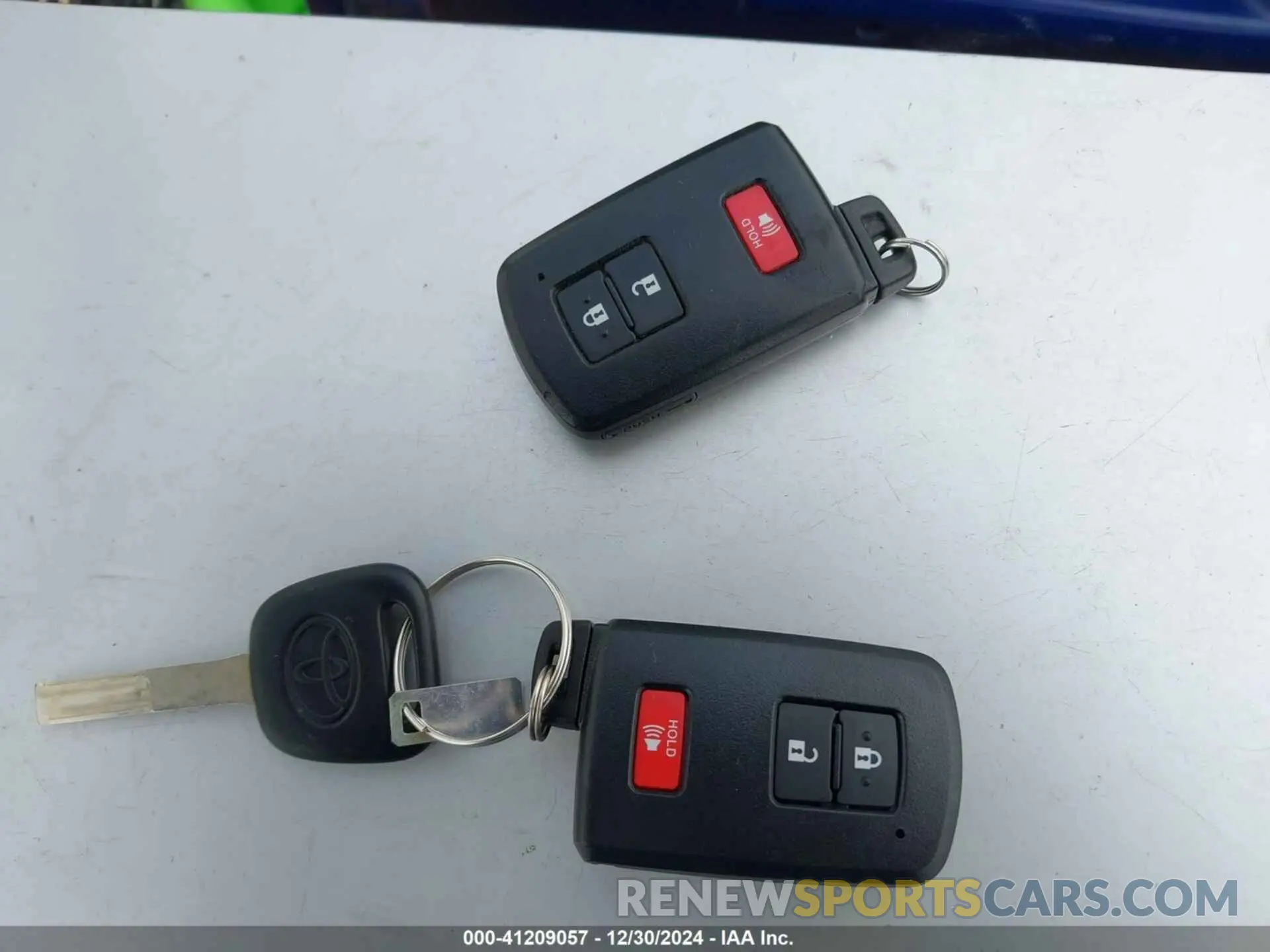 11 fotografías del automóvil dañado 3TMCZ5AN2PM552746 TOYOTA TACOMA 2023