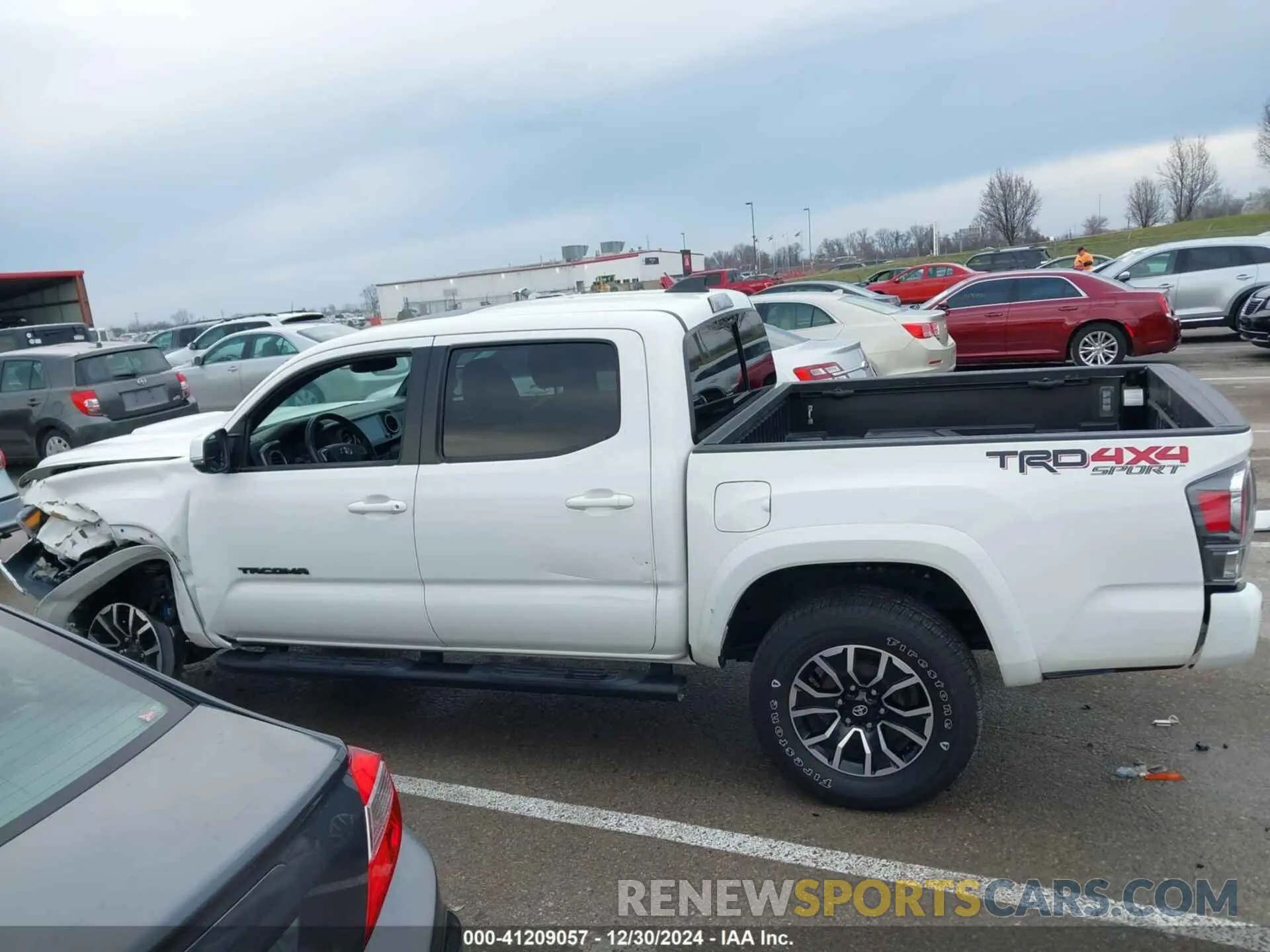 15 fotografías del automóvil dañado 3TMCZ5AN2PM552746 TOYOTA TACOMA 2023