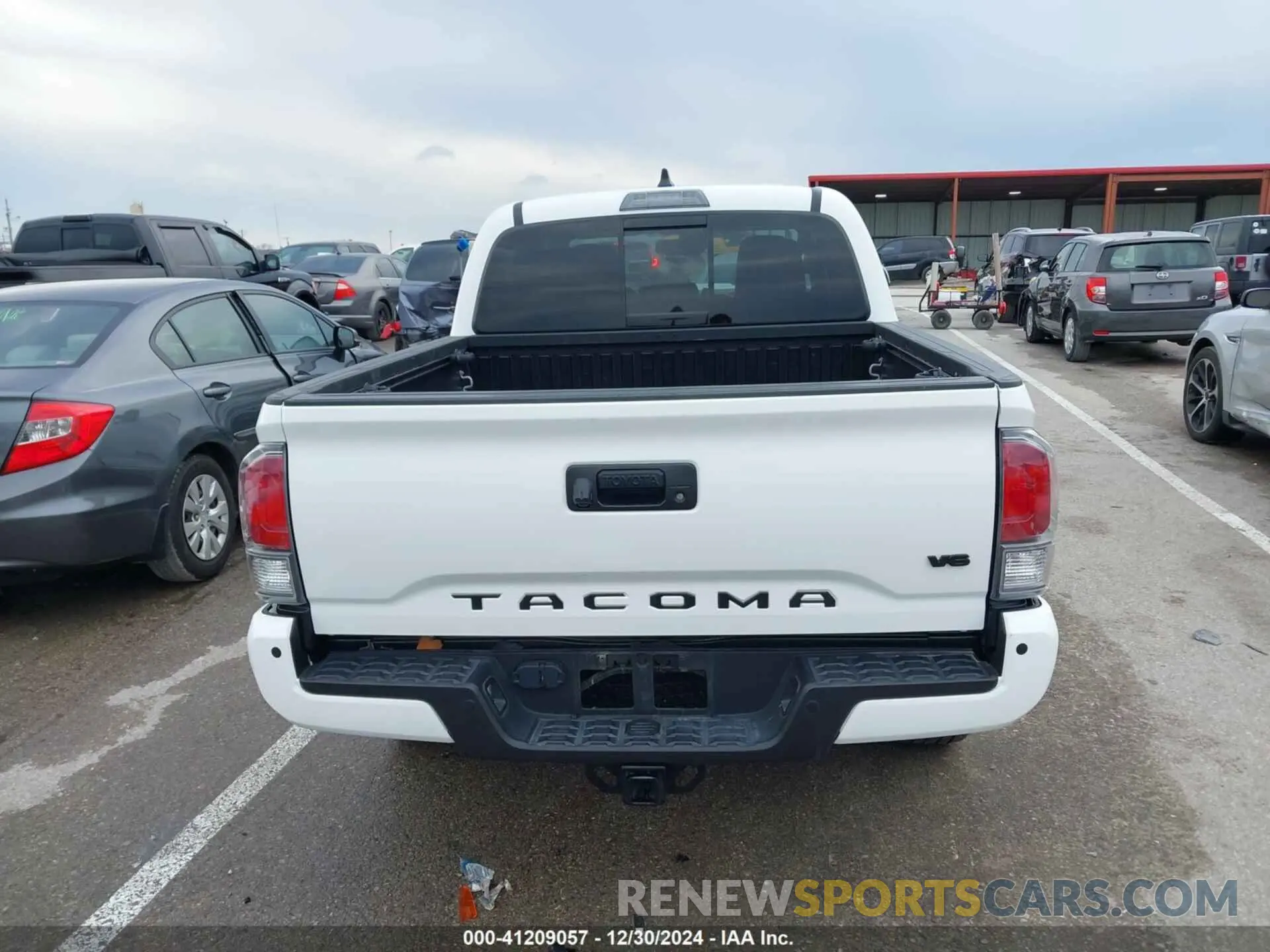 17 fotografías del automóvil dañado 3TMCZ5AN2PM552746 TOYOTA TACOMA 2023