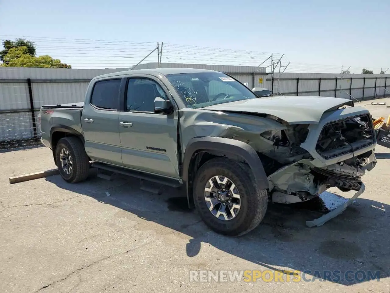 4 fotografías del automóvil dañado 3TMCZ5AN2PM556750 TOYOTA TACOMA 2023