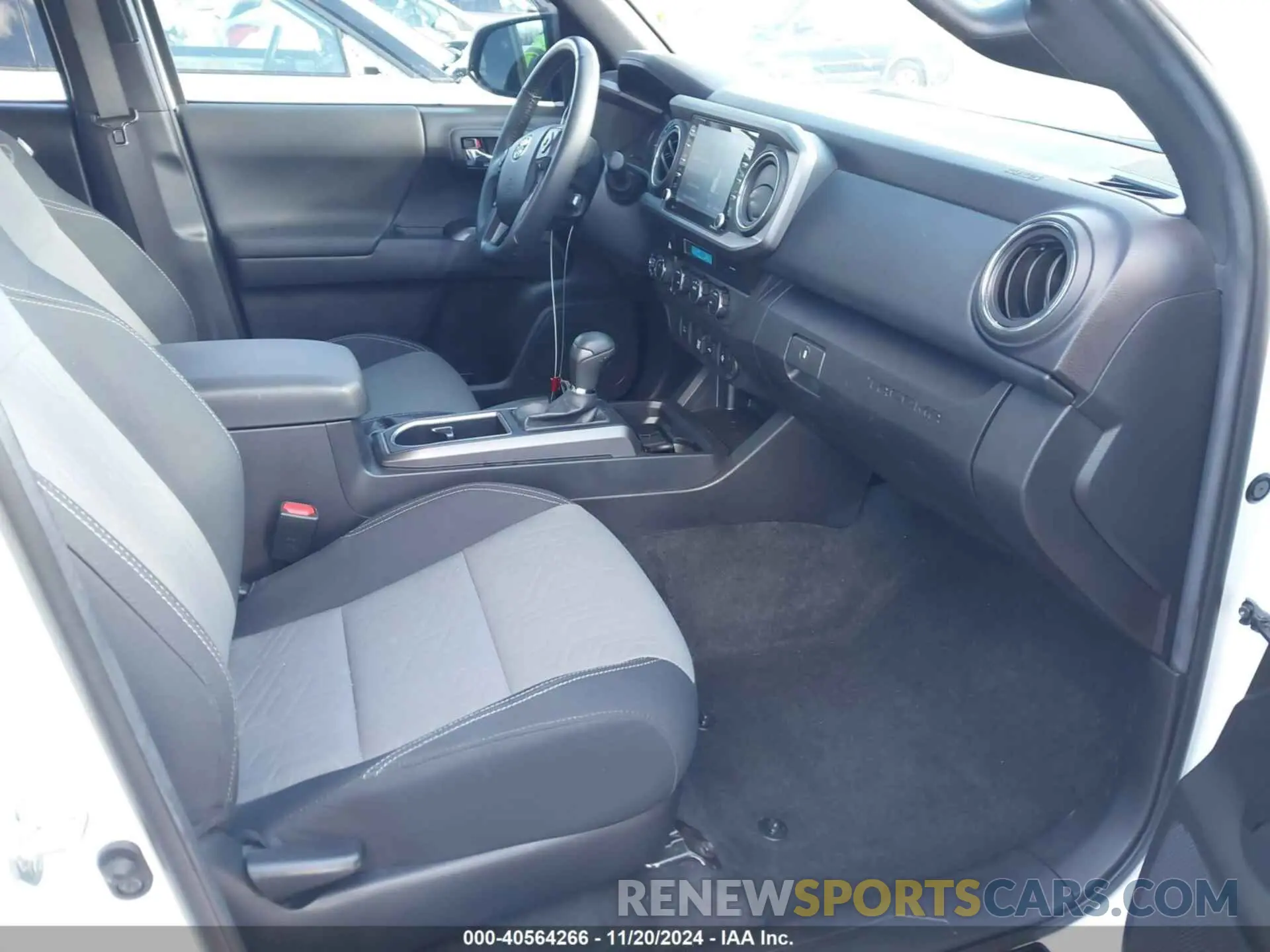 5 fotografías del automóvil dañado 3TMCZ5AN2PM558837 TOYOTA TACOMA 2023