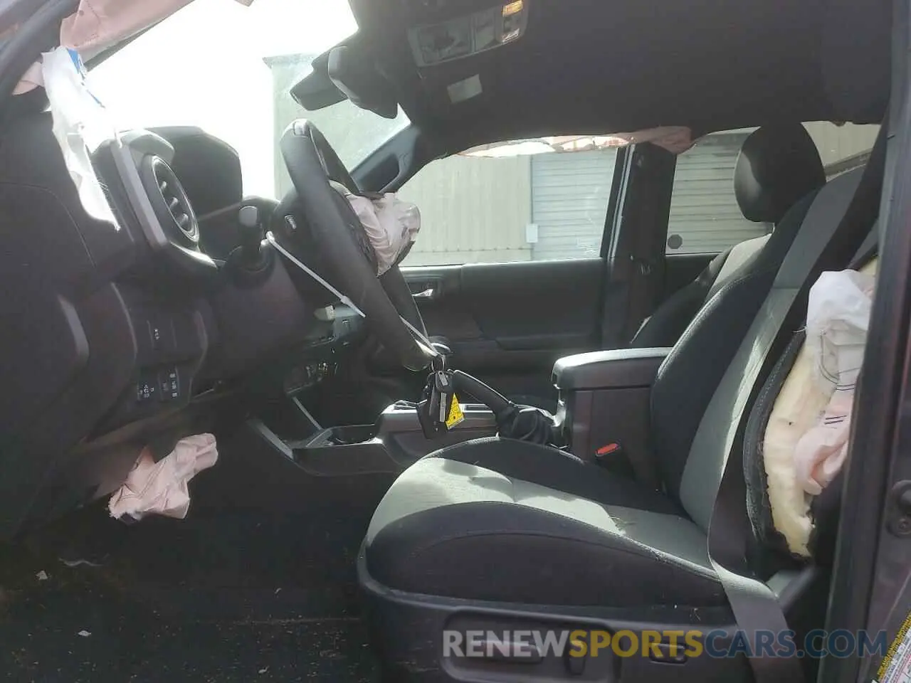 7 fotografías del automóvil dañado 3TMCZ5AN2PM607731 TOYOTA TACOMA 2023