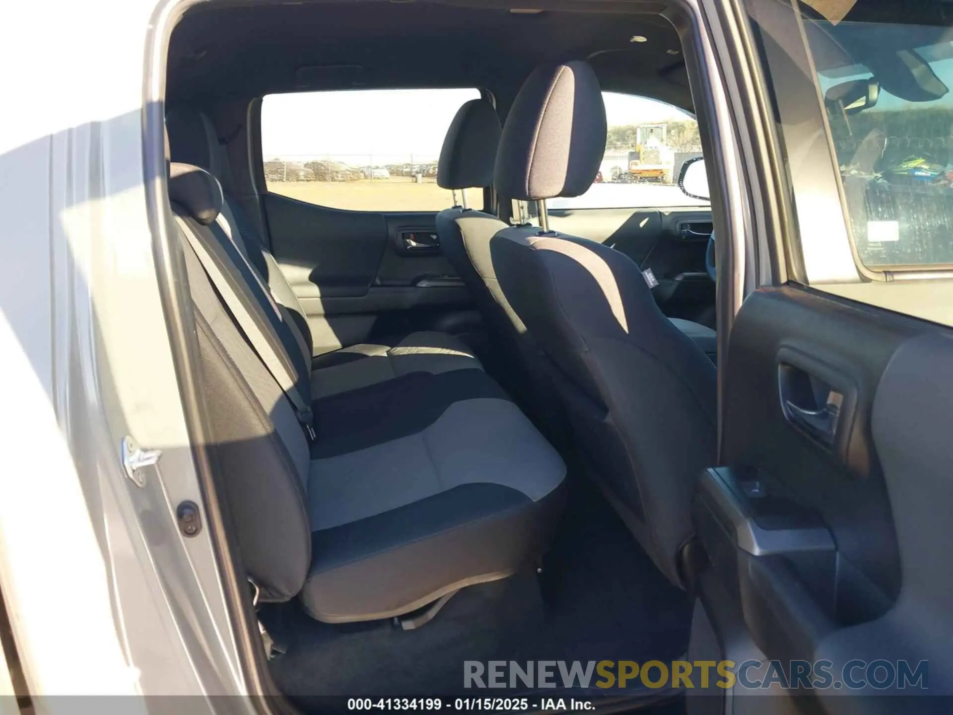 8 fotografías del automóvil dañado 3TMCZ5AN2PM619104 TOYOTA TACOMA 2023