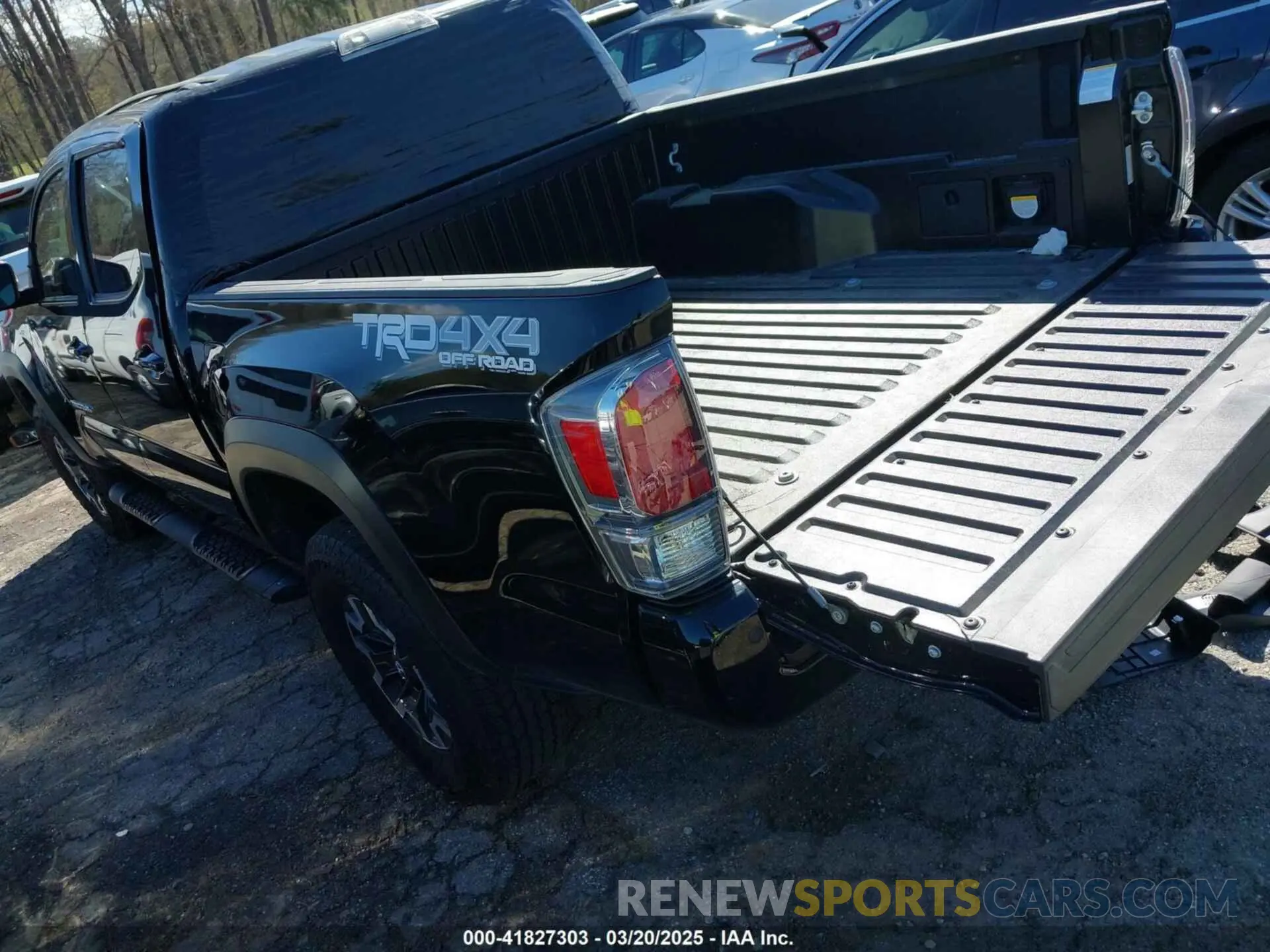 3 fotografías del automóvil dañado 3TMCZ5AN2PM623508 TOYOTA TACOMA 2023