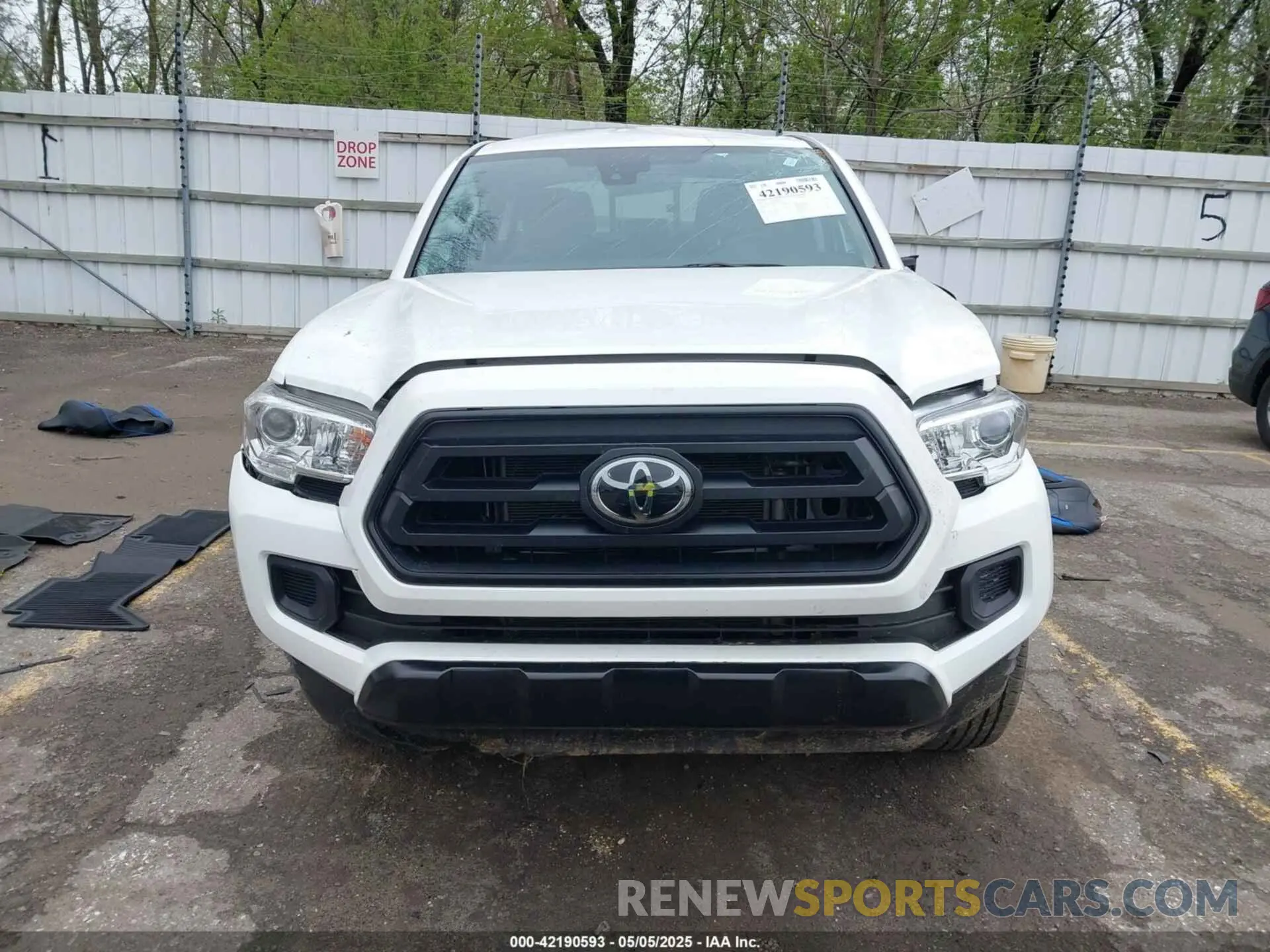 12 fotografías del automóvil dañado 3TMCZ5AN2PM630667 TOYOTA TACOMA 2023