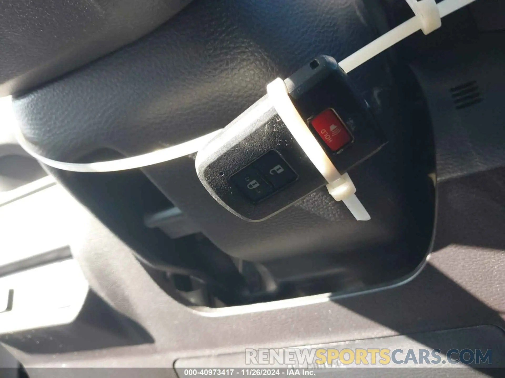 11 fotografías del automóvil dañado 3TMCZ5AN3PM561939 TOYOTA TACOMA 2023