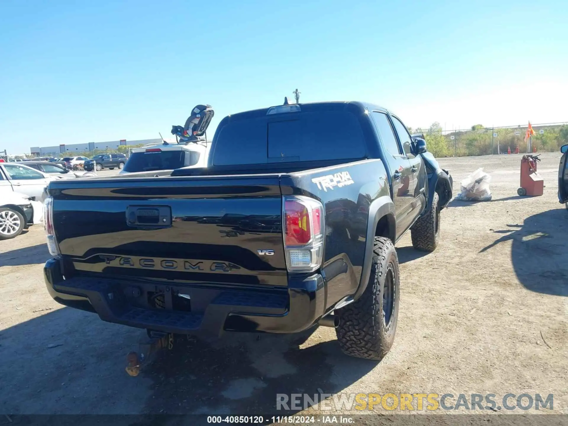 4 fotografías del automóvil dañado 3TMCZ5AN3PM564193 TOYOTA TACOMA 2023