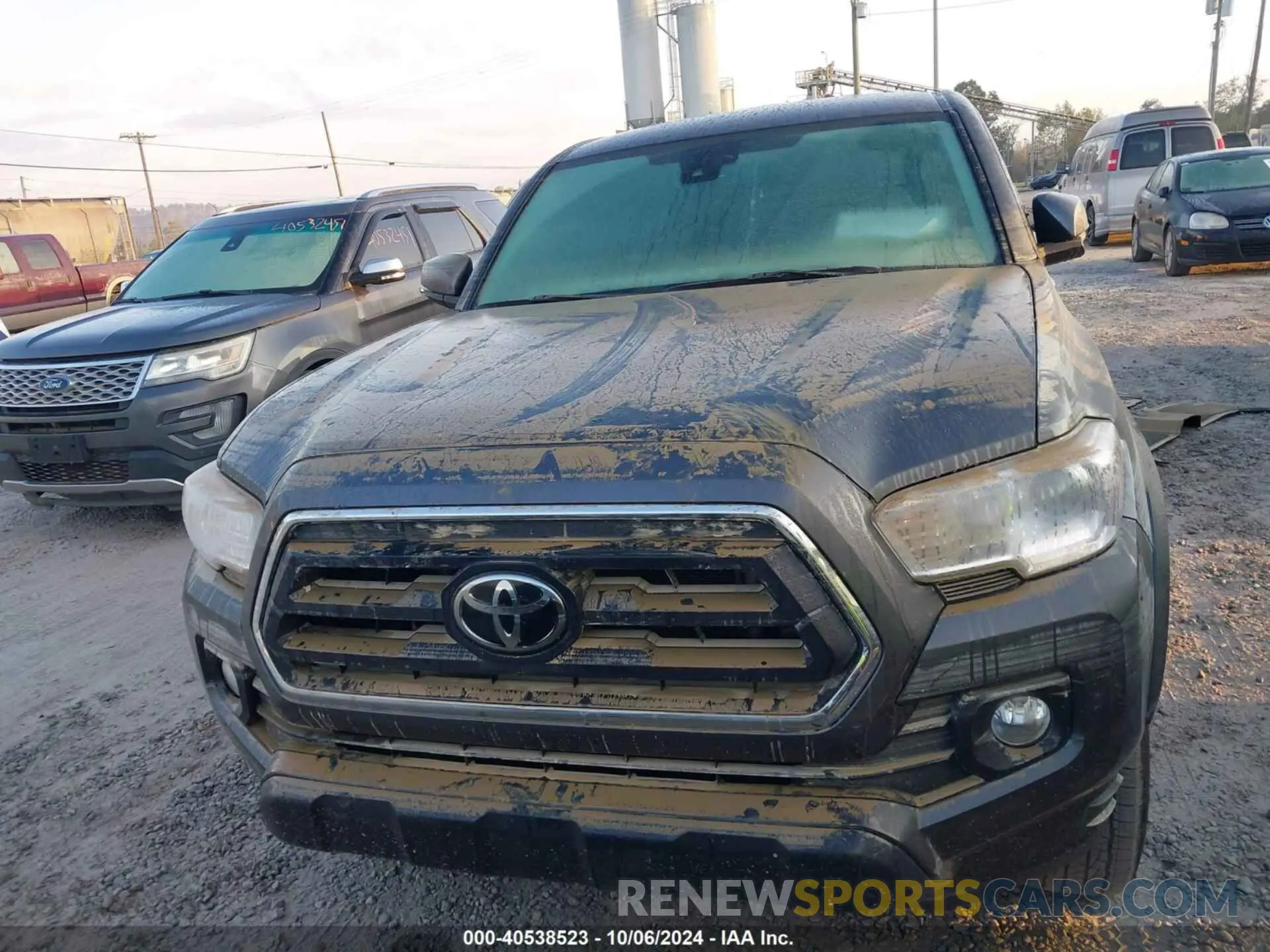 12 fotografías del automóvil dañado 3TMCZ5AN3PM615739 TOYOTA TACOMA 2023