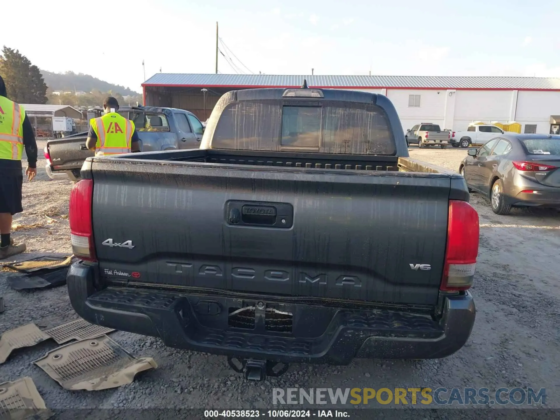 16 fotografías del automóvil dañado 3TMCZ5AN3PM615739 TOYOTA TACOMA 2023