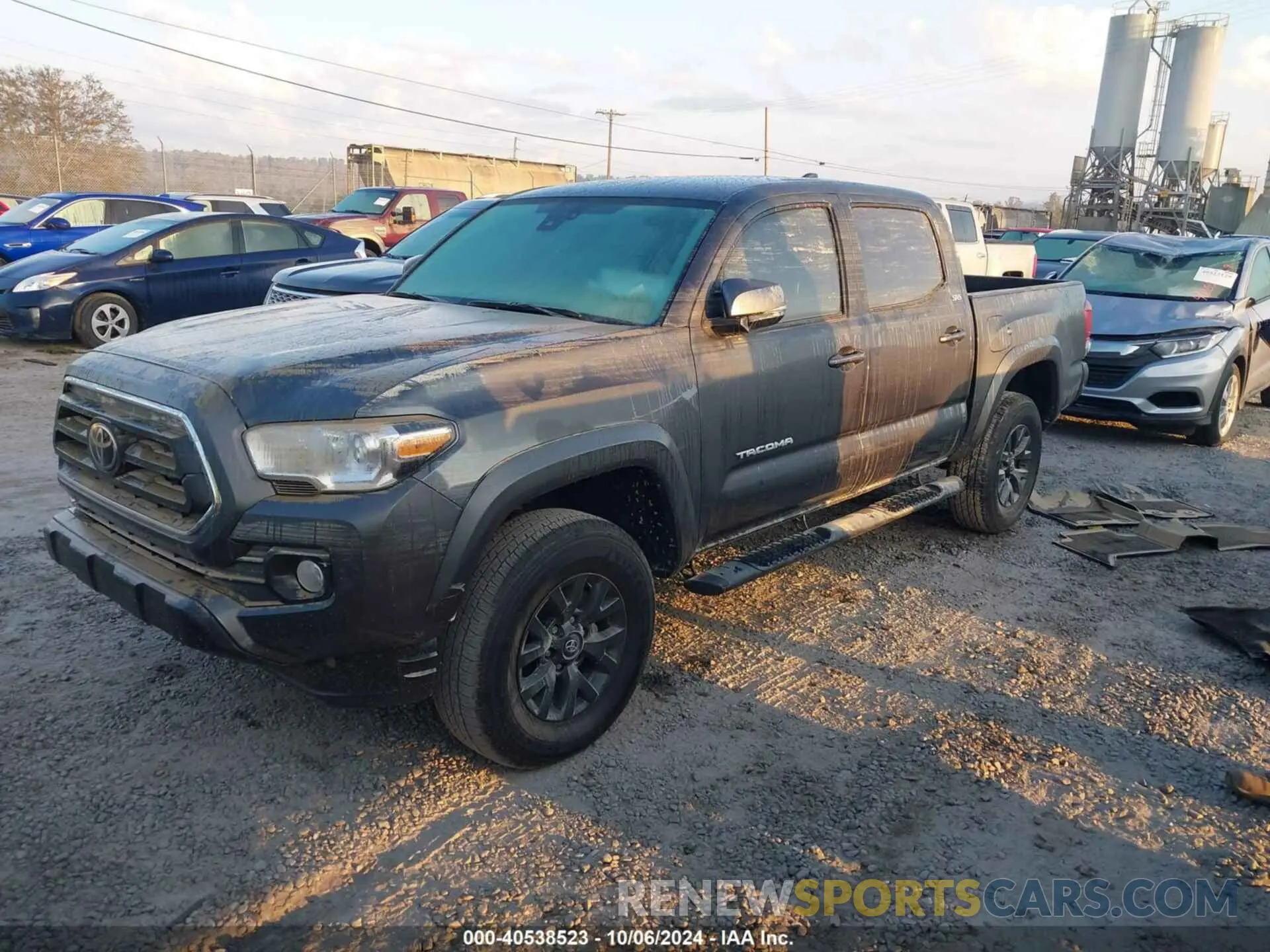 2 fotografías del automóvil dañado 3TMCZ5AN3PM615739 TOYOTA TACOMA 2023