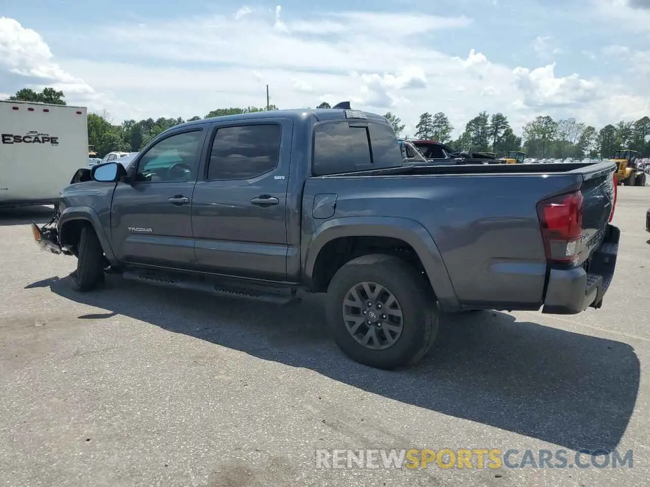 2 fotografías del automóvil dañado 3TMCZ5AN3PM627597 TOYOTA TACOMA 2023