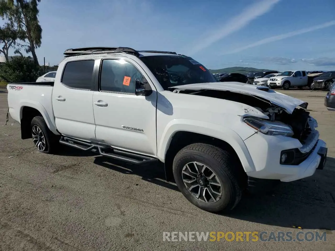 4 fotografías del automóvil dañado 3TMCZ5AN3PM654542 TOYOTA TACOMA 2023