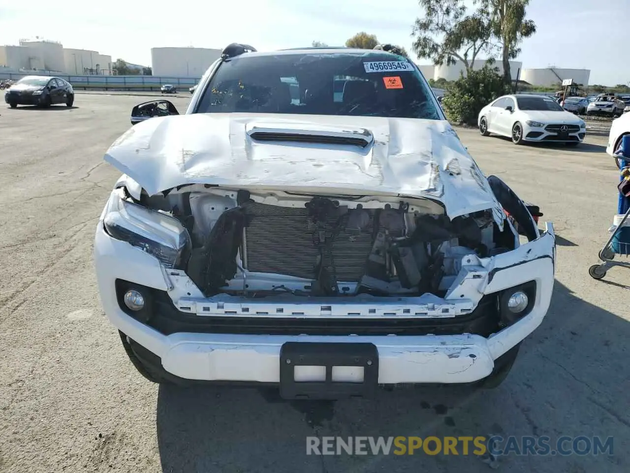 5 fotografías del automóvil dañado 3TMCZ5AN3PM654542 TOYOTA TACOMA 2023